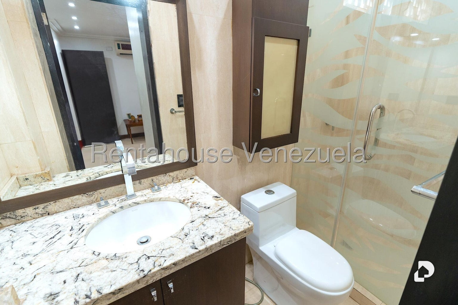 Casa en Santa Fe Norte, Caracas – 28