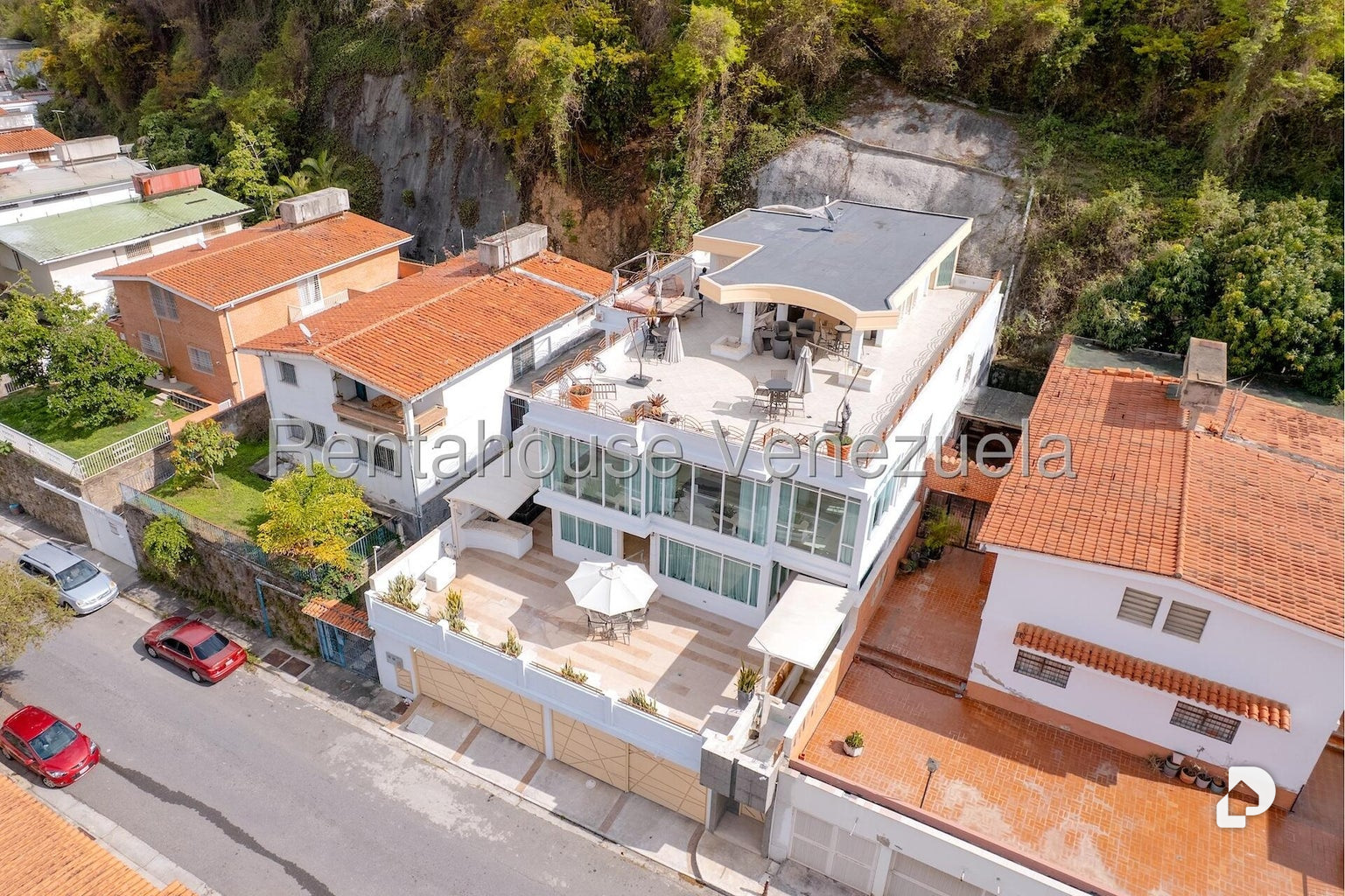 Casa en Santa Fe Norte, Caracas – 2