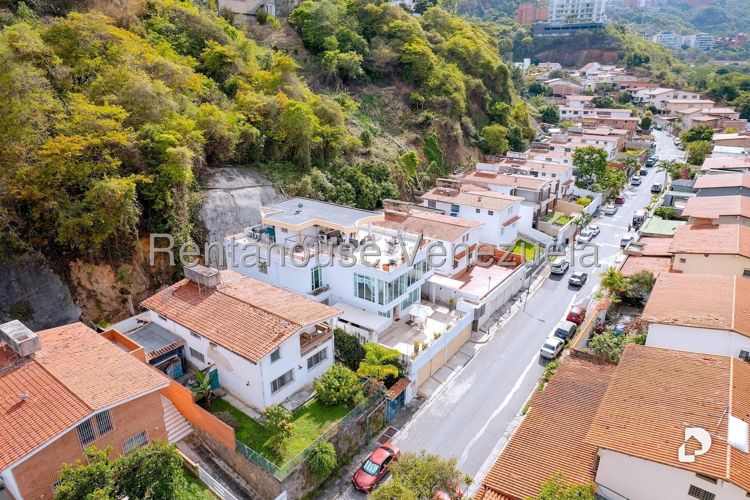 Casa en Santa Fe Norte, Caracas – 1