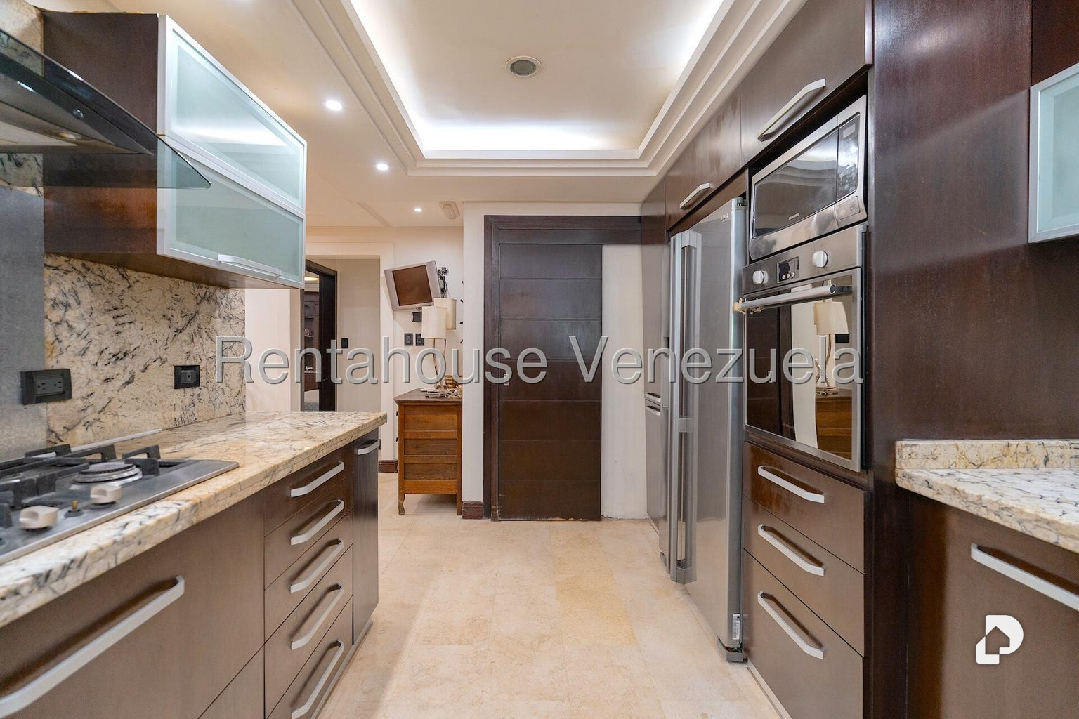 Casa en Santa Fe Norte, Caracas – 25