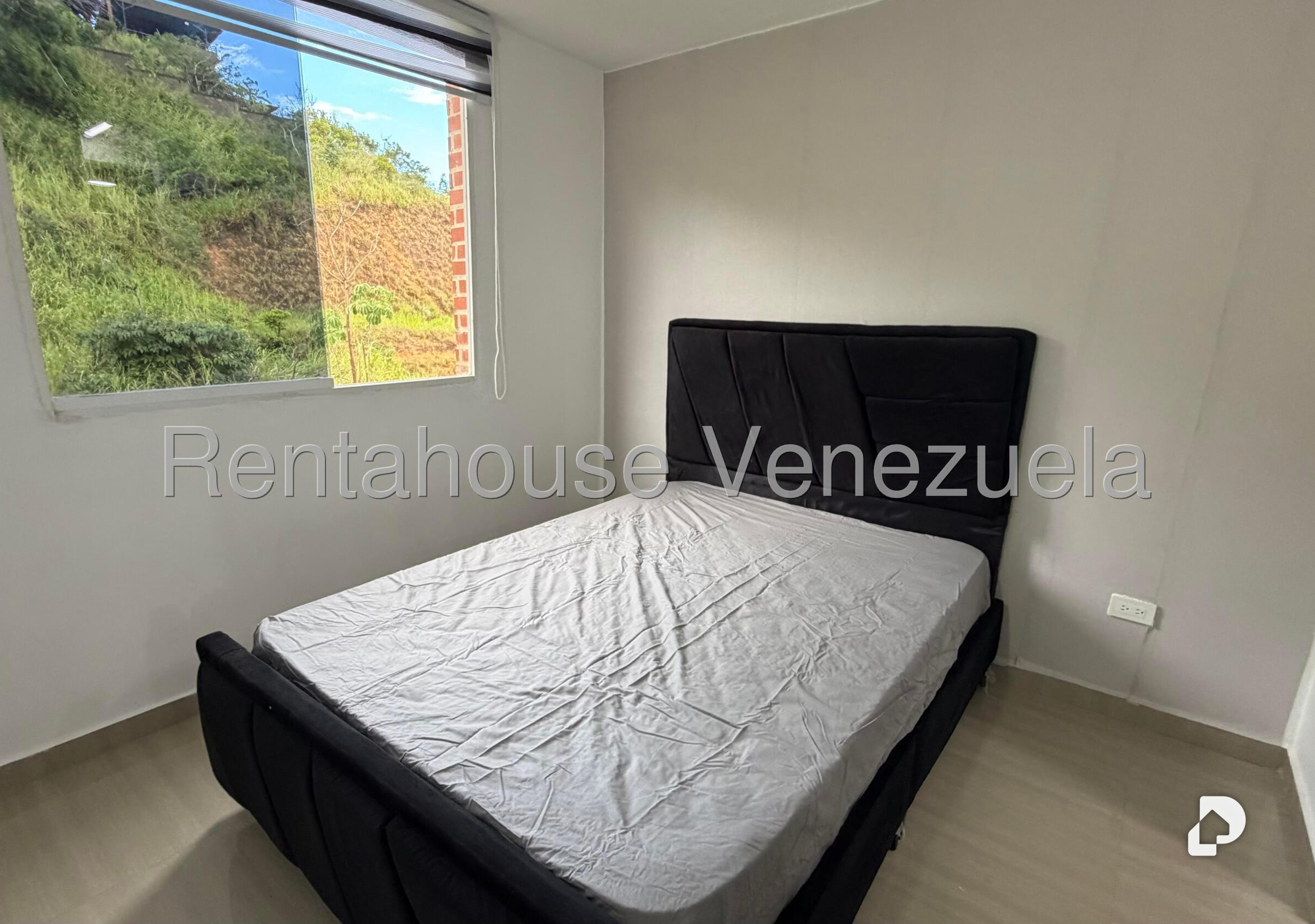 Apartamento en Los Naranjos Humboldt, Caracas – 12