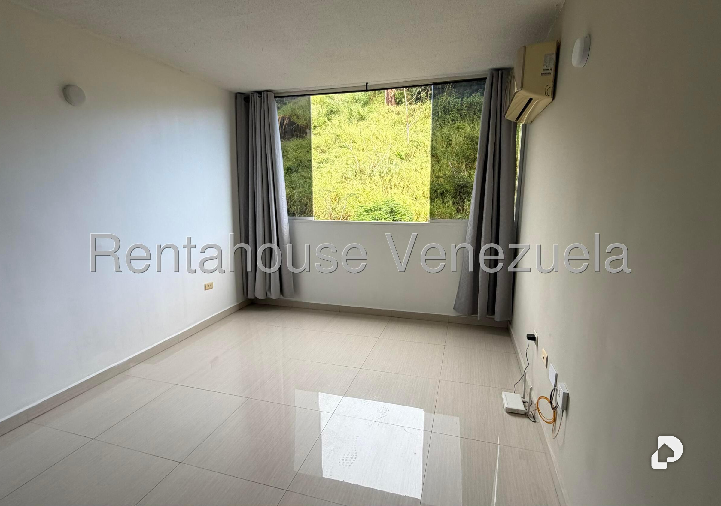 Apartamento en Los Naranjos Humboldt, Caracas – 8