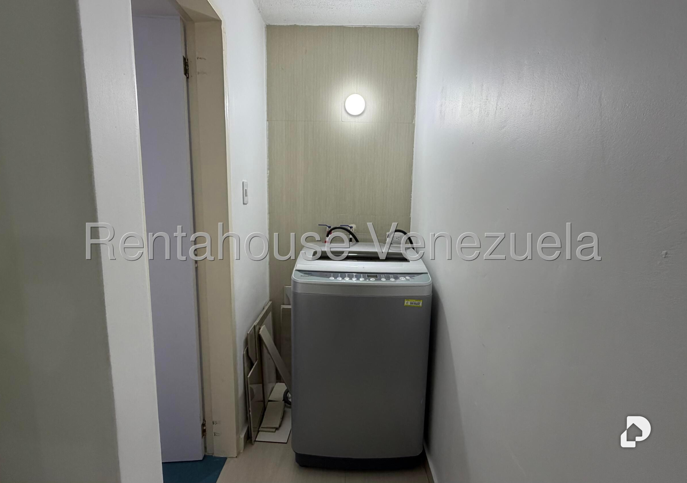 Apartamento en Los Naranjos Humboldt, Caracas – 11