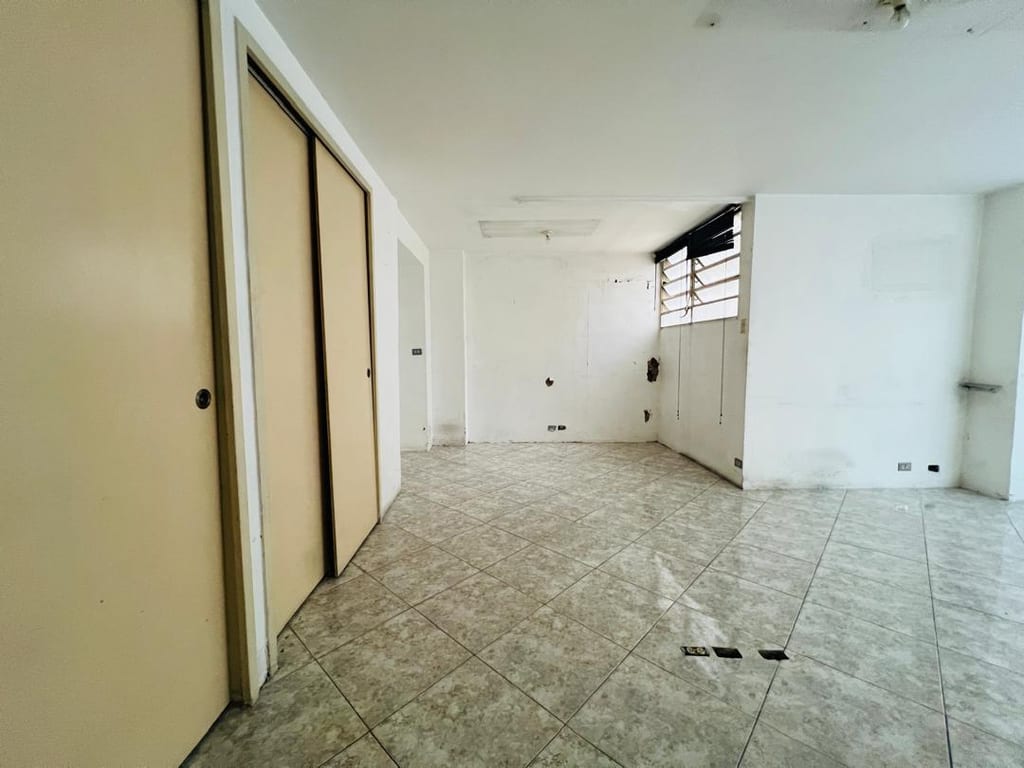 Oficina en El Rosal, Caracas - 1