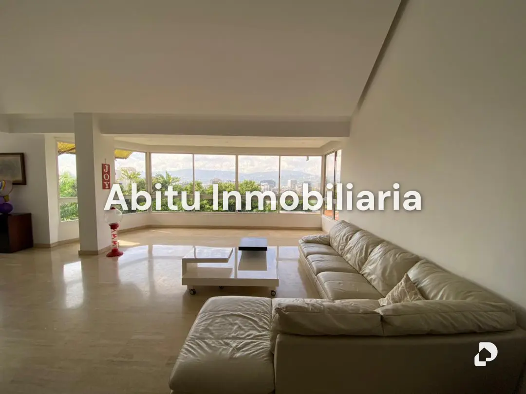 Penthouse in Los Palos Grandes, Caracas – 1