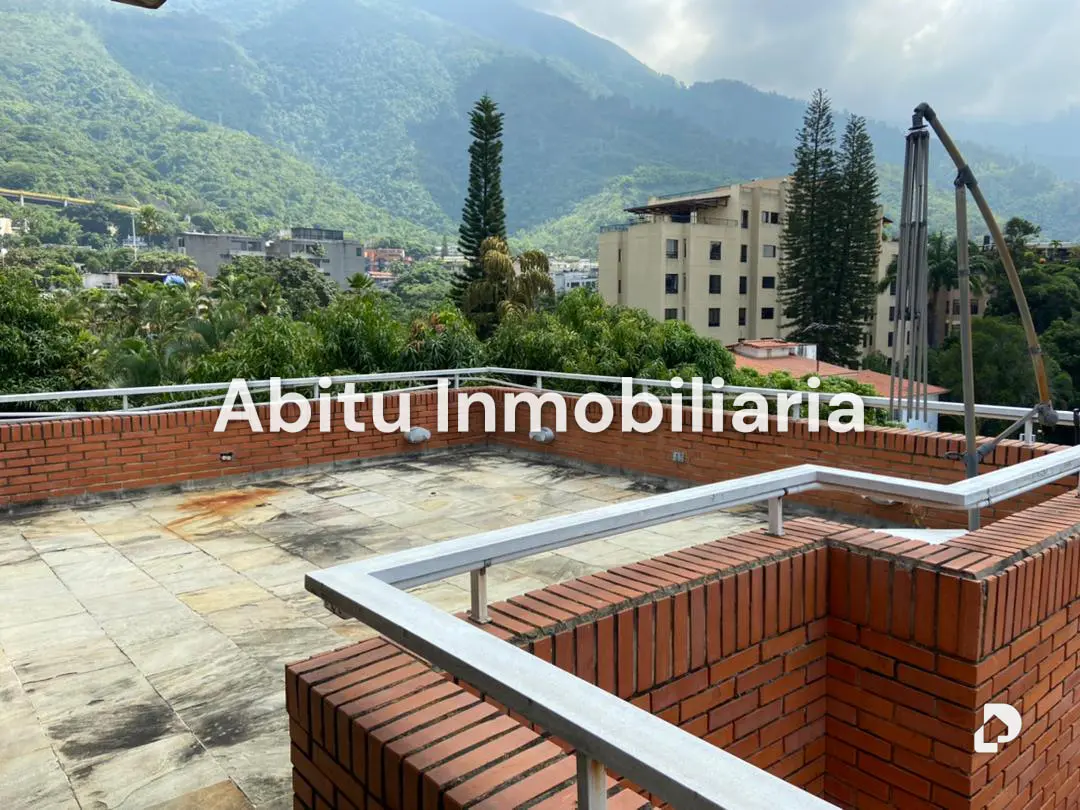 Penthouse in Los Palos Grandes, Caracas – 18