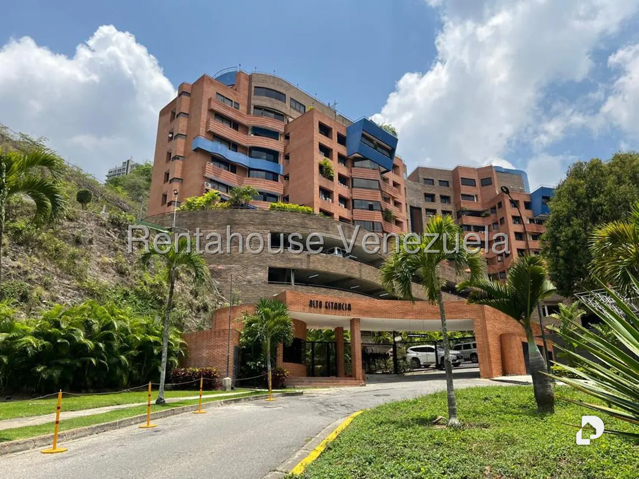 Apartamento en Lomas de La Alameda, Caracas – 1
