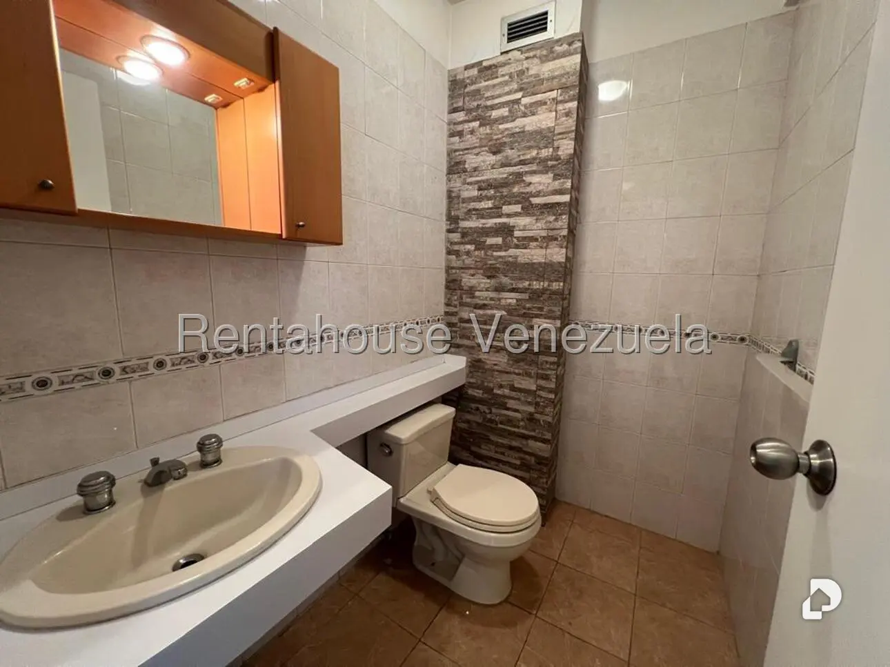 Apartamento en Lomas de La Alameda, Caracas – 11