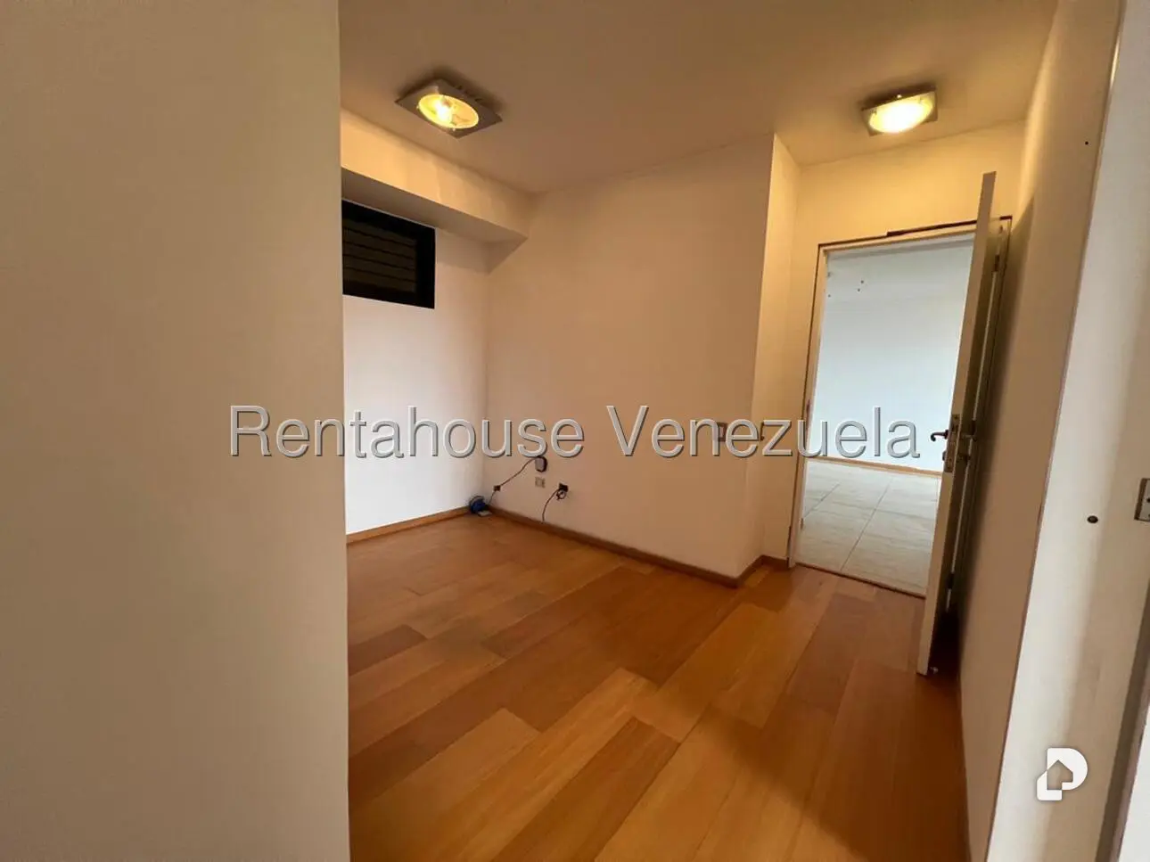 Apartamento en Lomas de La Alameda, Caracas – 13