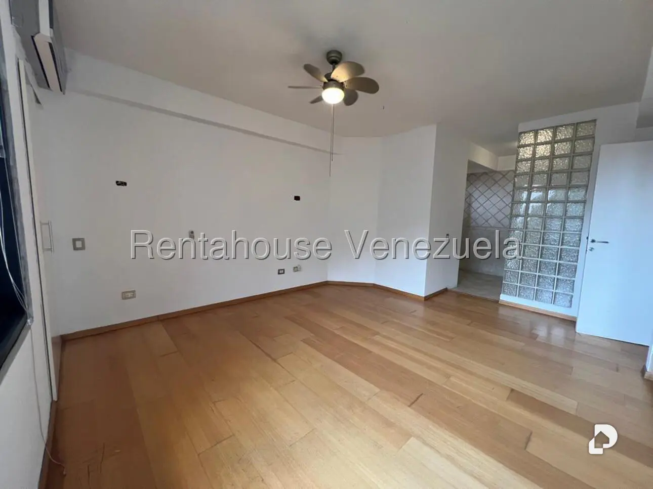 Apartamento en Lomas de La Alameda, Caracas – 17