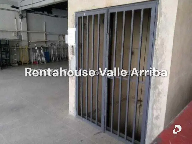 Local comercial en Parroquia La Candelaria, Caracas – 10