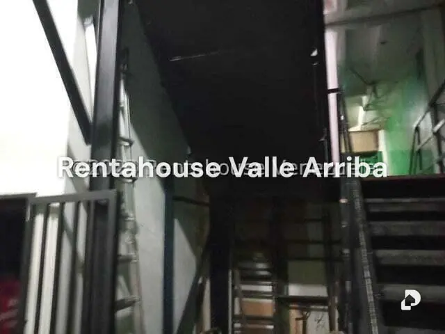 Local comercial en Parroquia La Candelaria, Caracas – 11