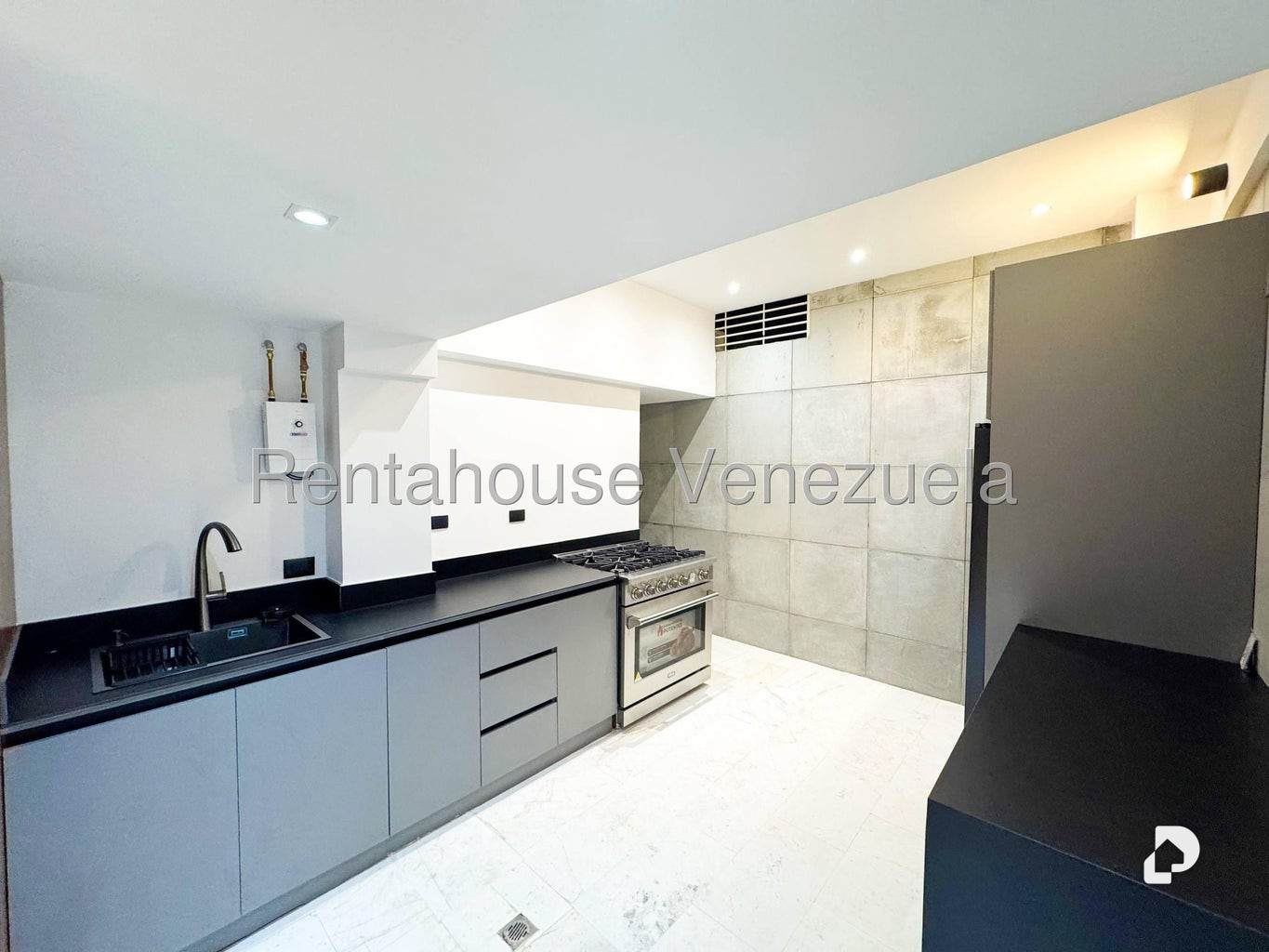 Casa en La Tahona, Caracas – 28
