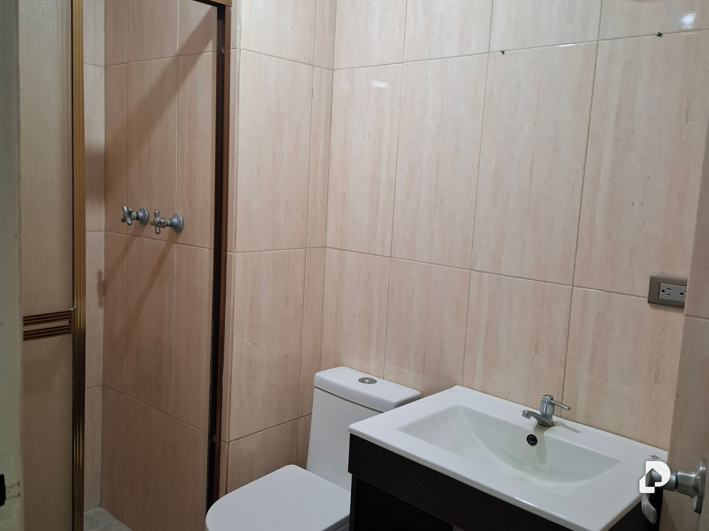 Apartamento en Paraparal, Los Guayos – 12
