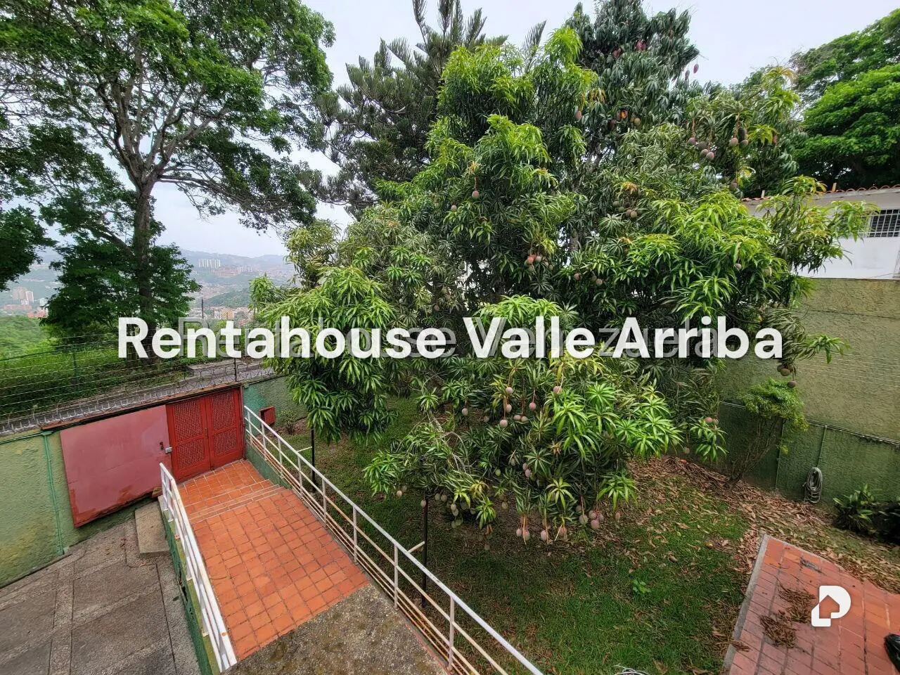 Casa en Colinas de Bello Monte, Caracas – 30