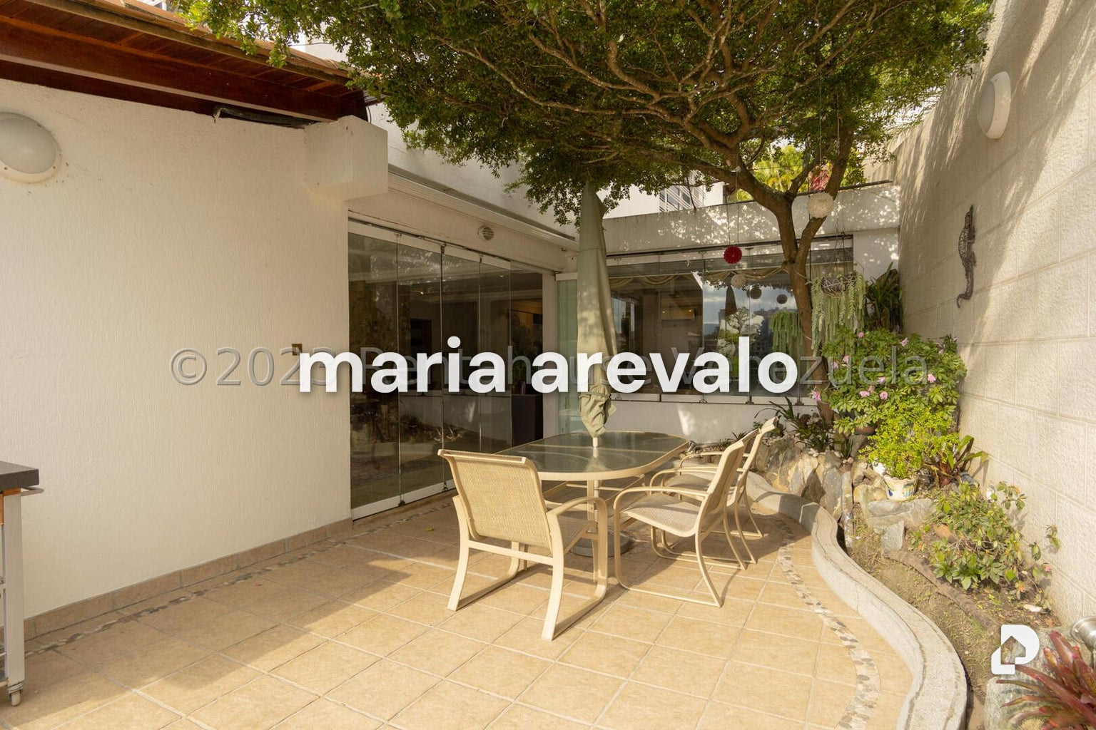 House in Colinas del Tamanaco, Caracas – 21