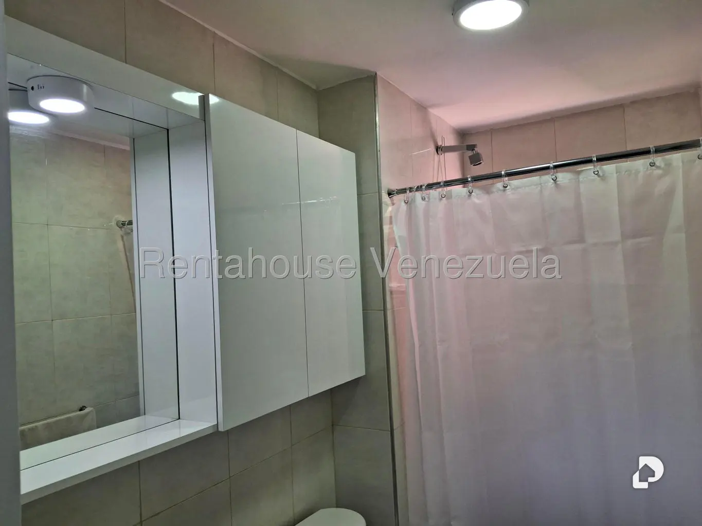 Apartamento en Solar del Hatillo, Caracas – 30