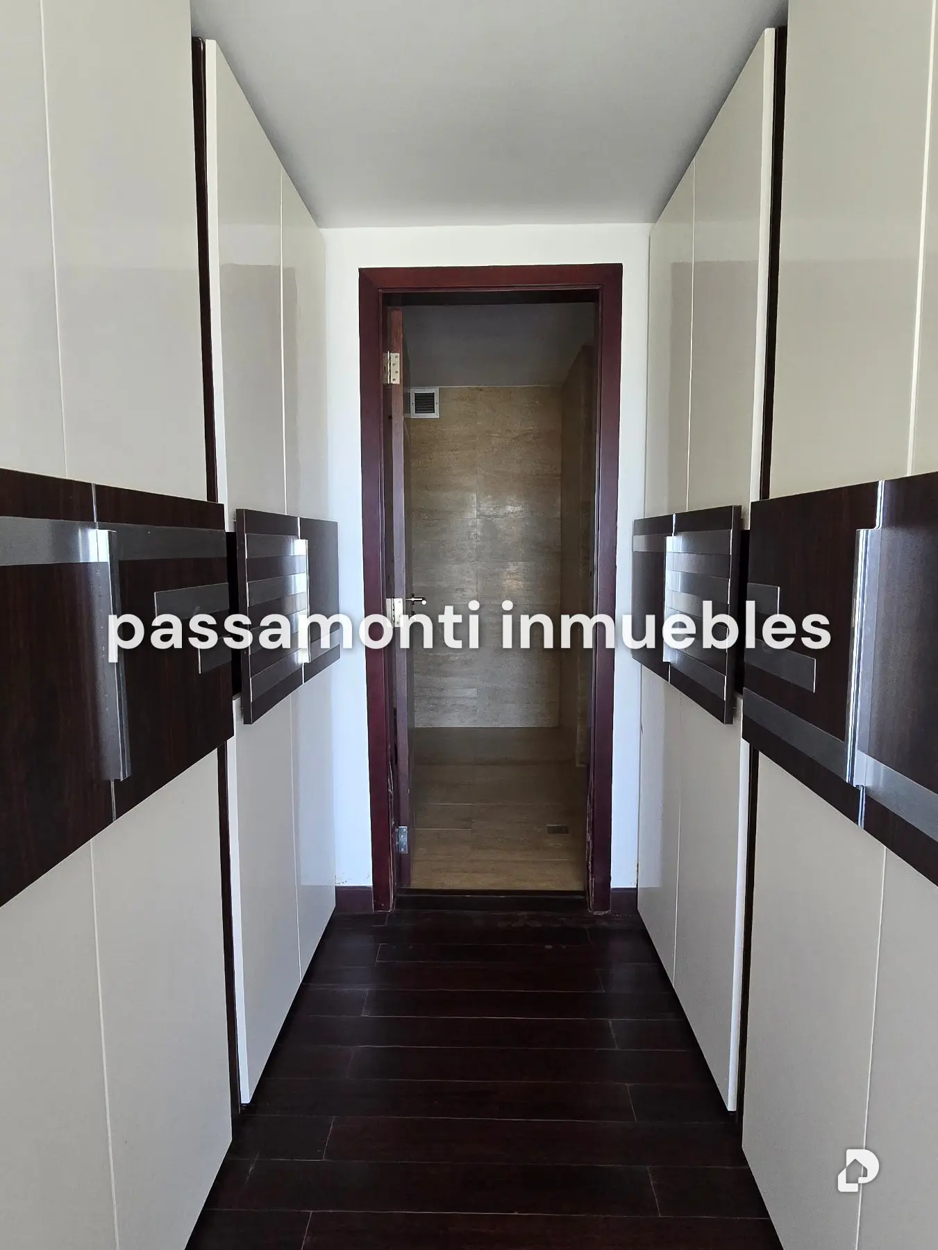 Apartamento en Puerto Moreno, Porlamar – 17