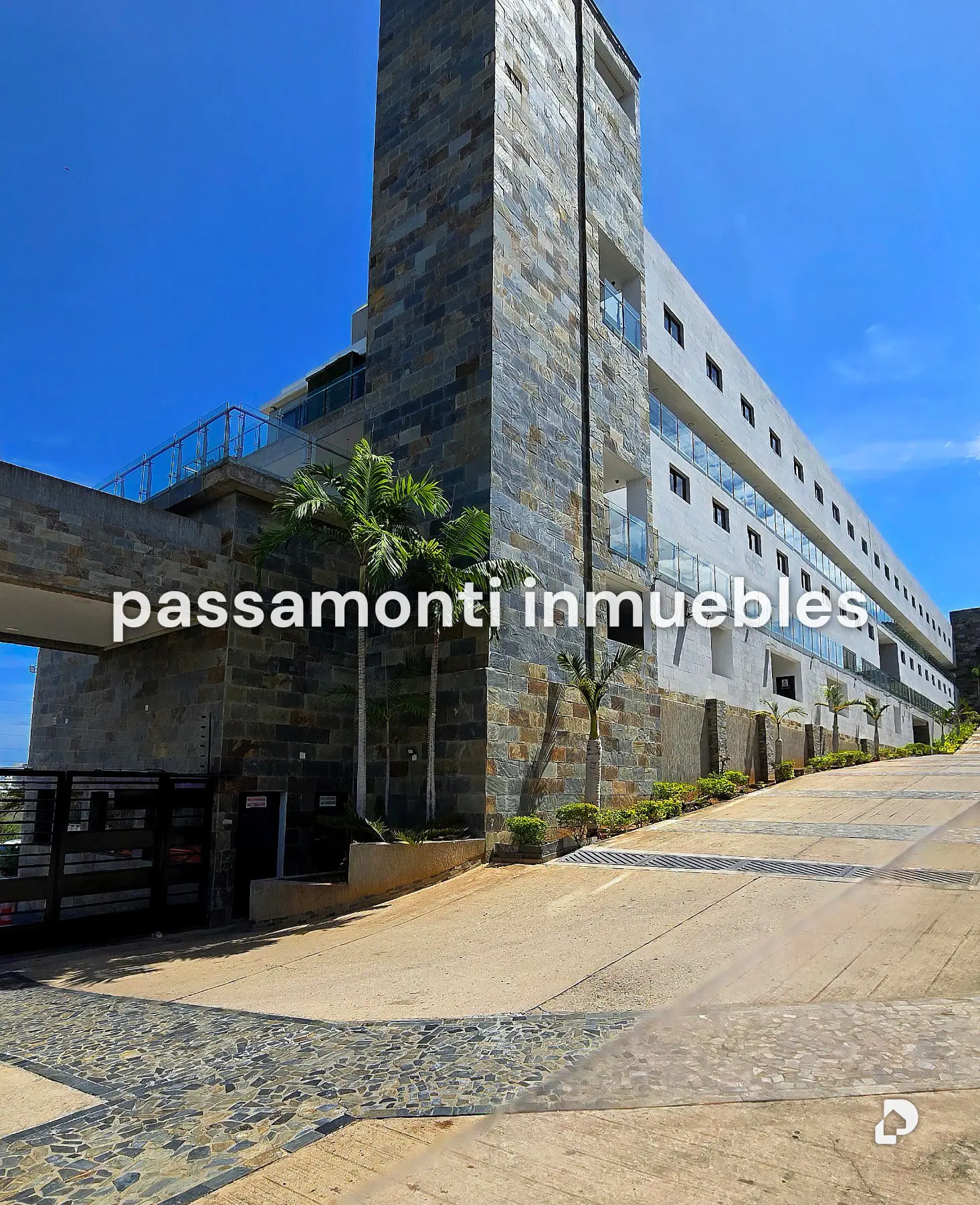 Apartamento en Puerto Moreno, Porlamar – 1