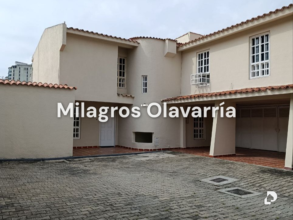 Townhouse en El Rincón, Naguanagua – 1