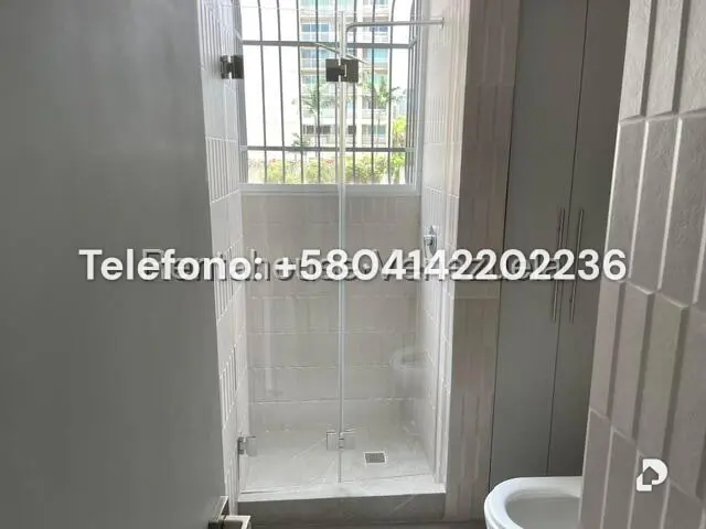 Apartamento en Los Palos Grandes, Caracas – 14