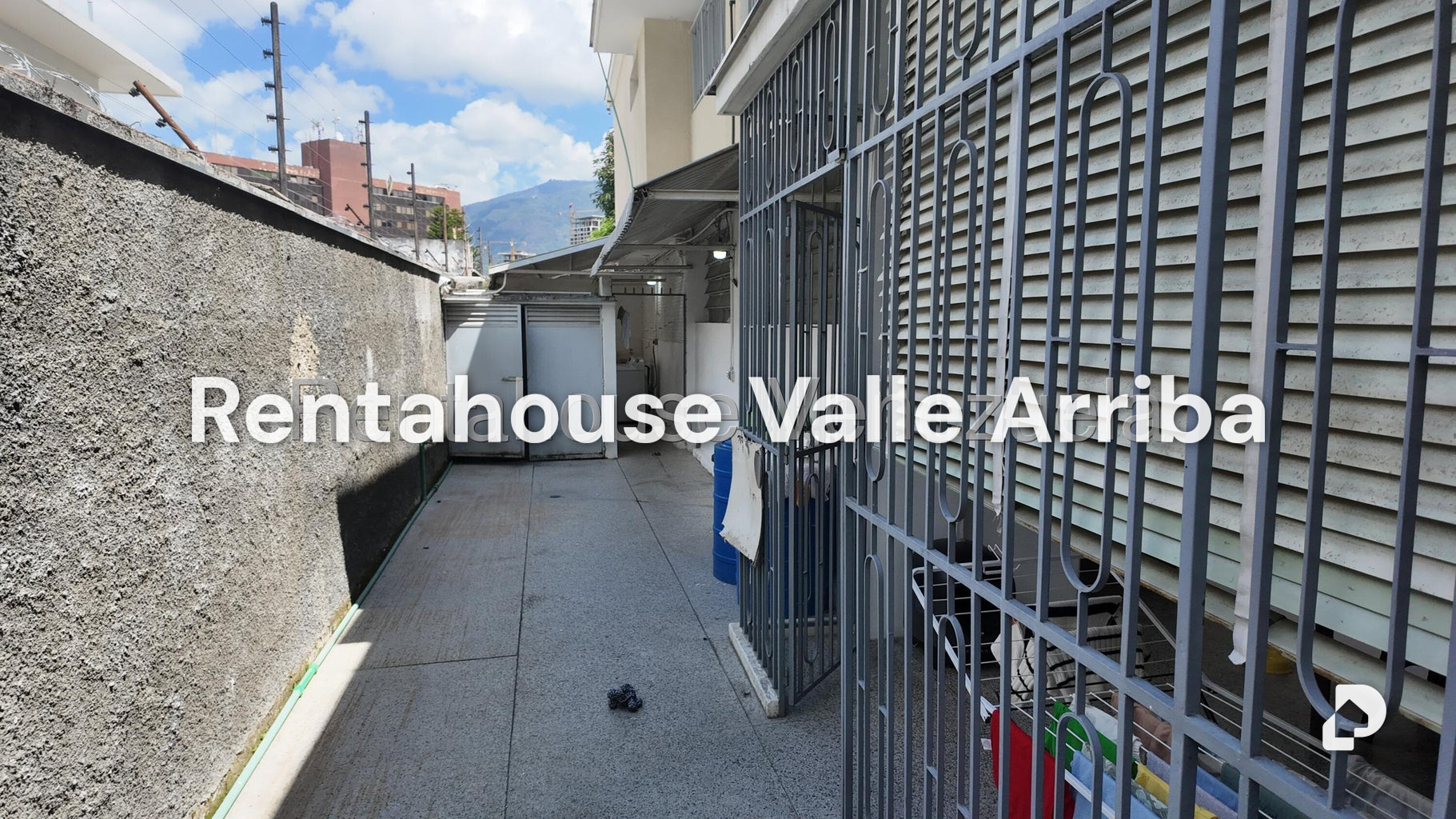Casa en San Román, Caracas – 13