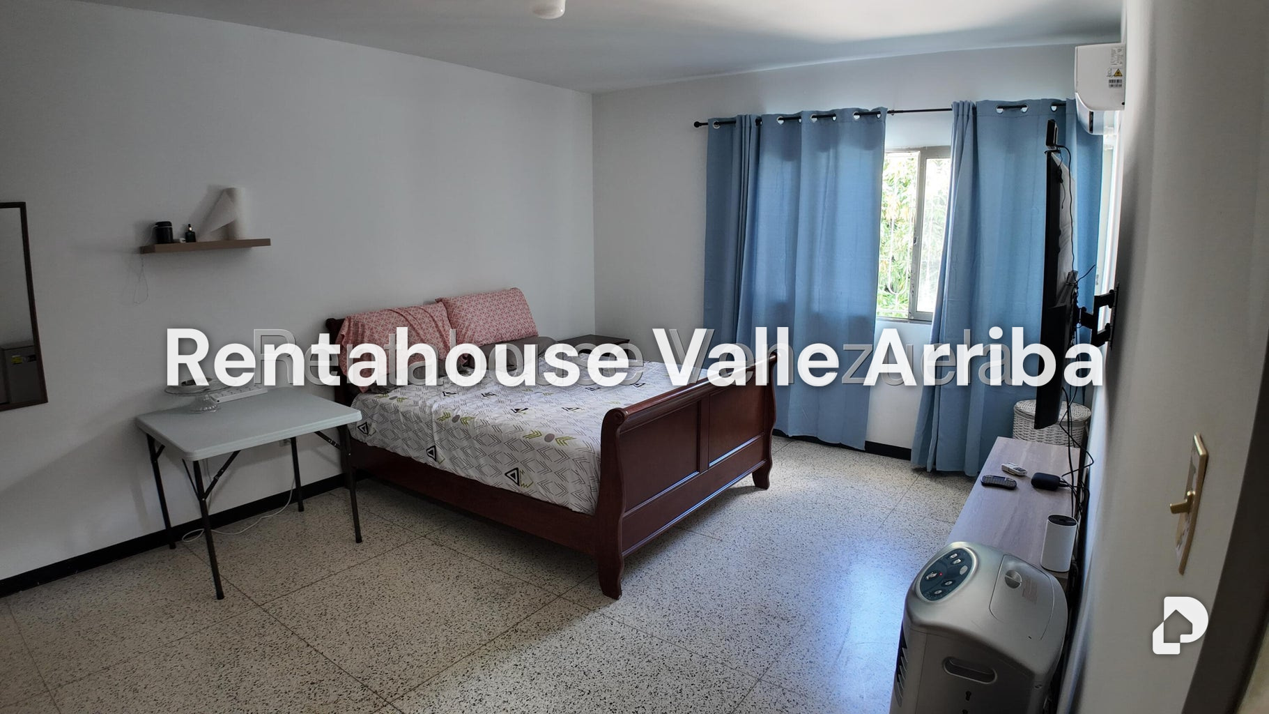 Casa en San Román, Caracas – 23