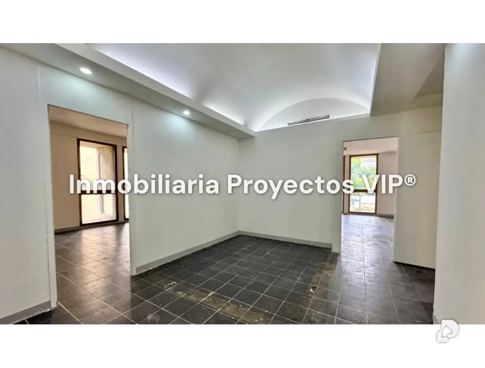 Oficina en Las Mercedes, Caracas – 6
