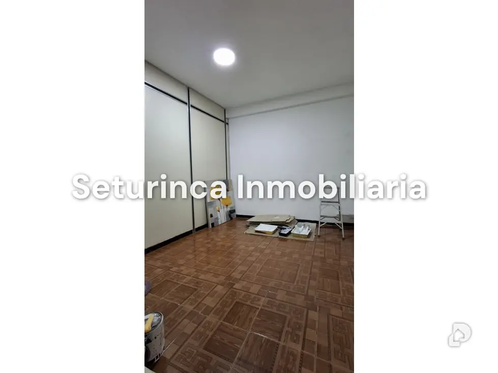 Office in El Marqués, Caracas – 29