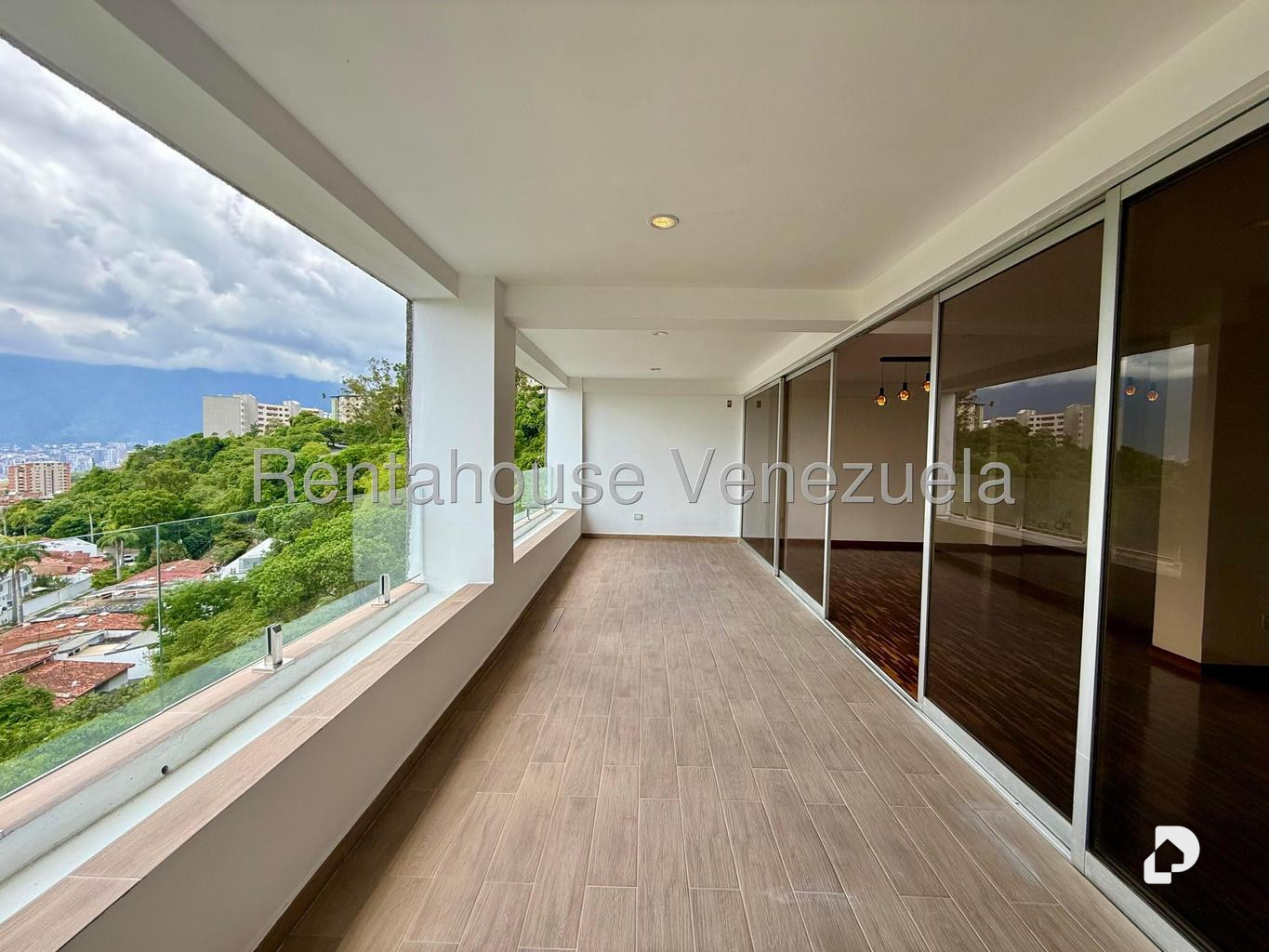 Apartment in Santa Inés, Caracas – 8