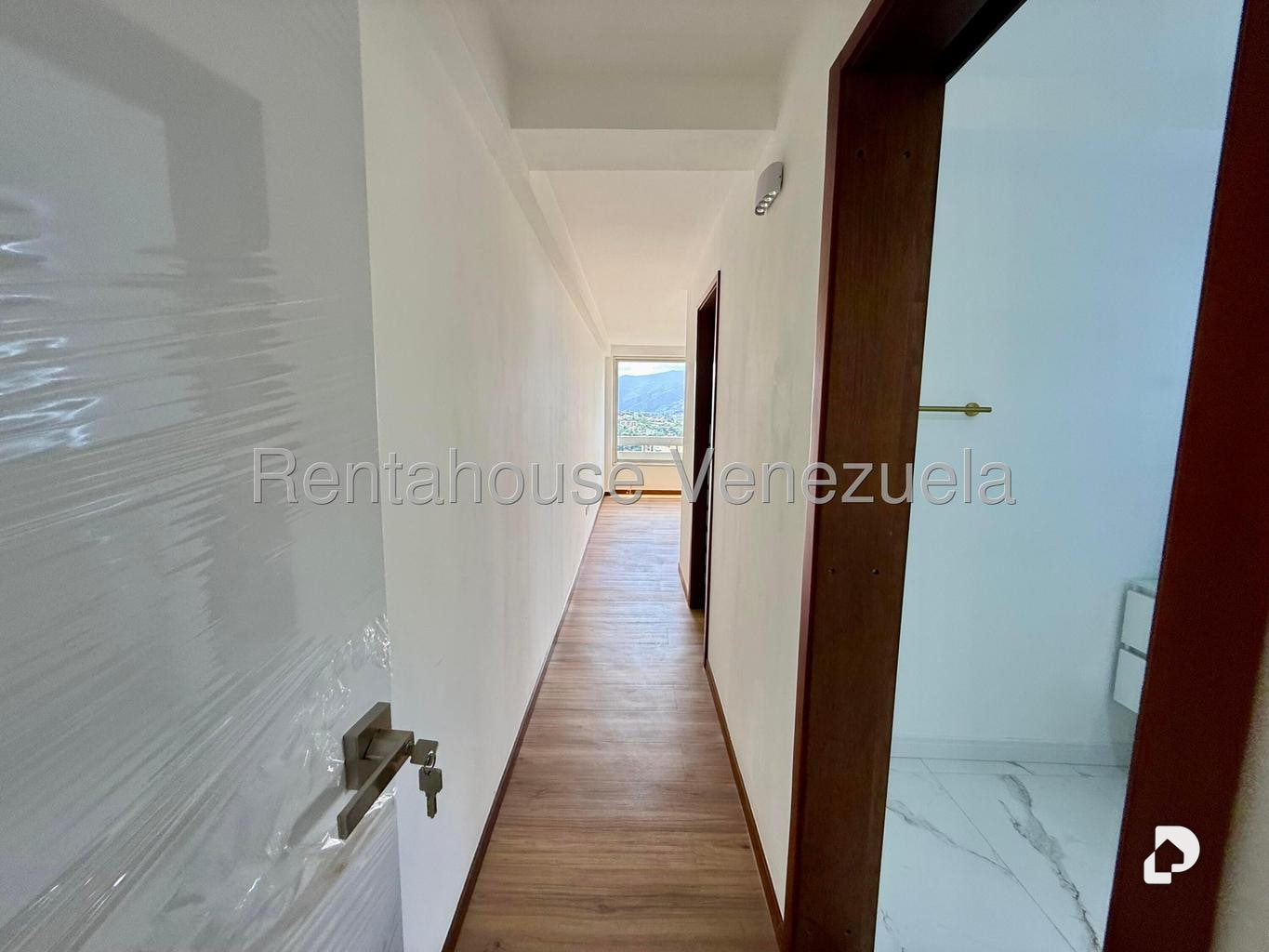 Apartment in Santa Inés, Caracas – 25