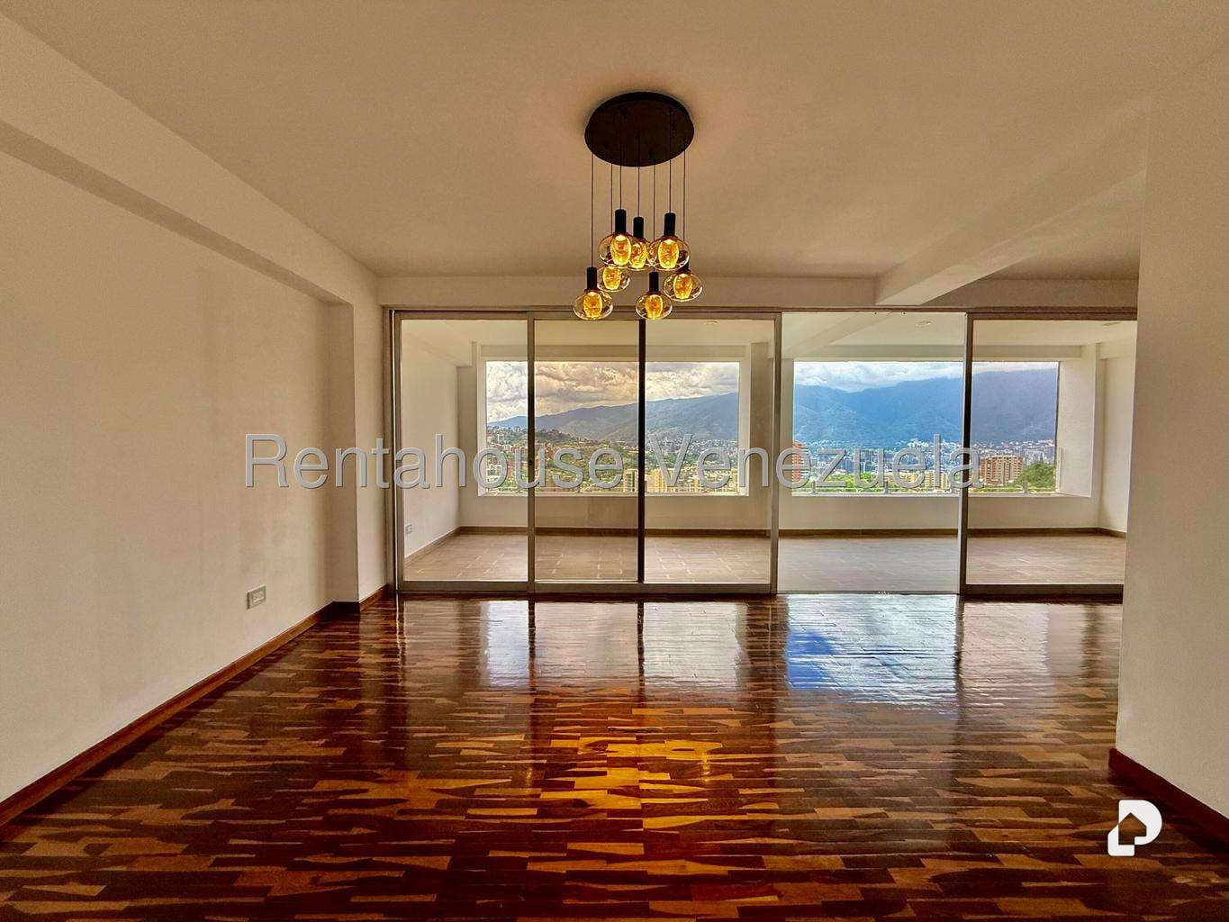 Apartment in Santa Inés, Caracas – 3