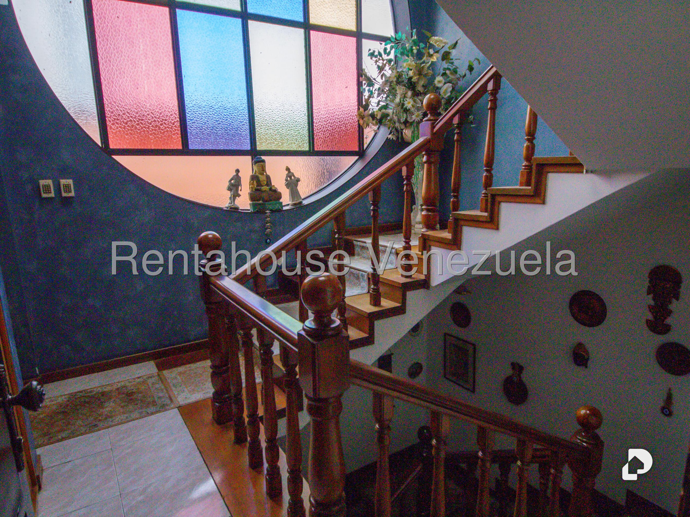 Casa en Lomas de La Lagunita, Caracas – 25