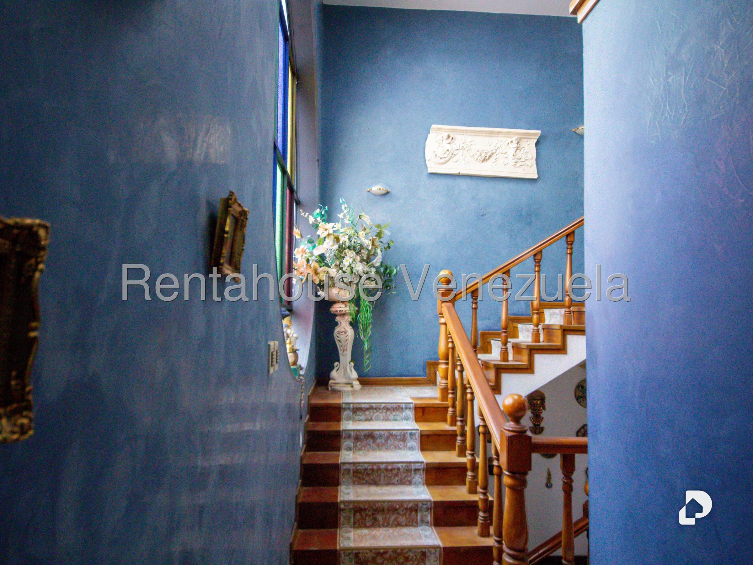 Casa en Lomas de La Lagunita, Caracas – 26