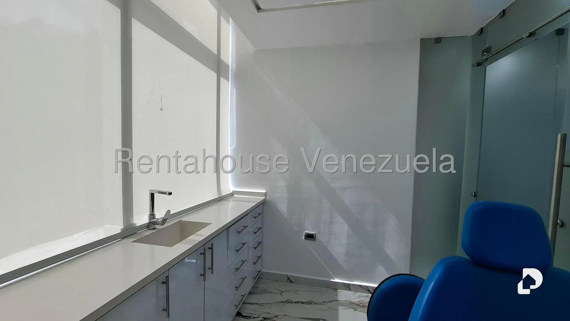 Local comercial en La Trinidad, Caracas