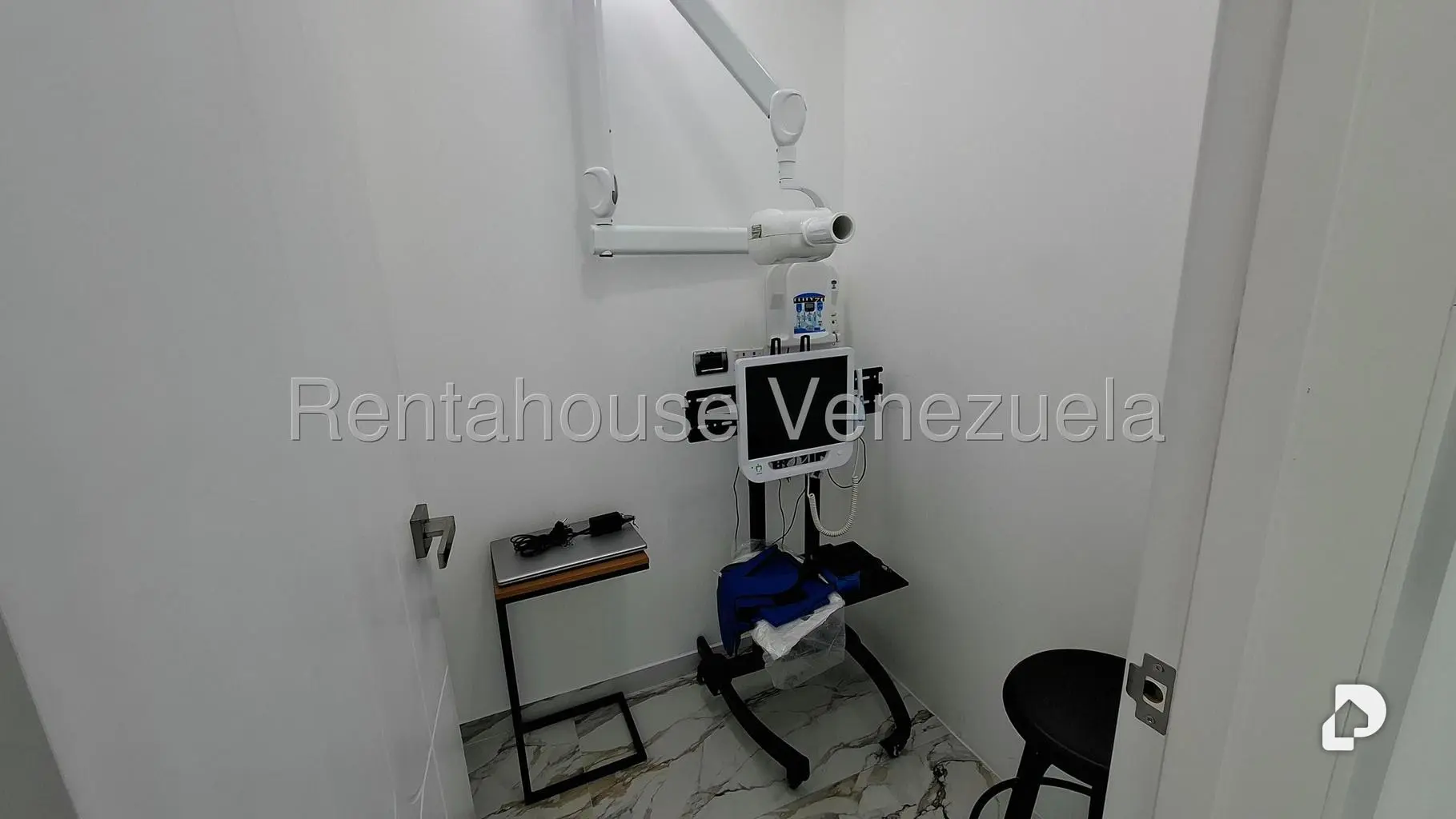 Local comercial en La Trinidad, Caracas