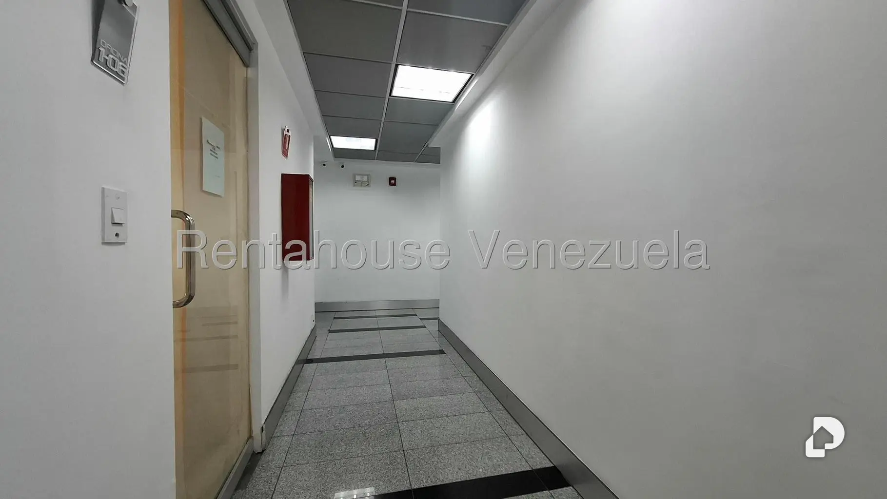 Local comercial en La Trinidad, Caracas