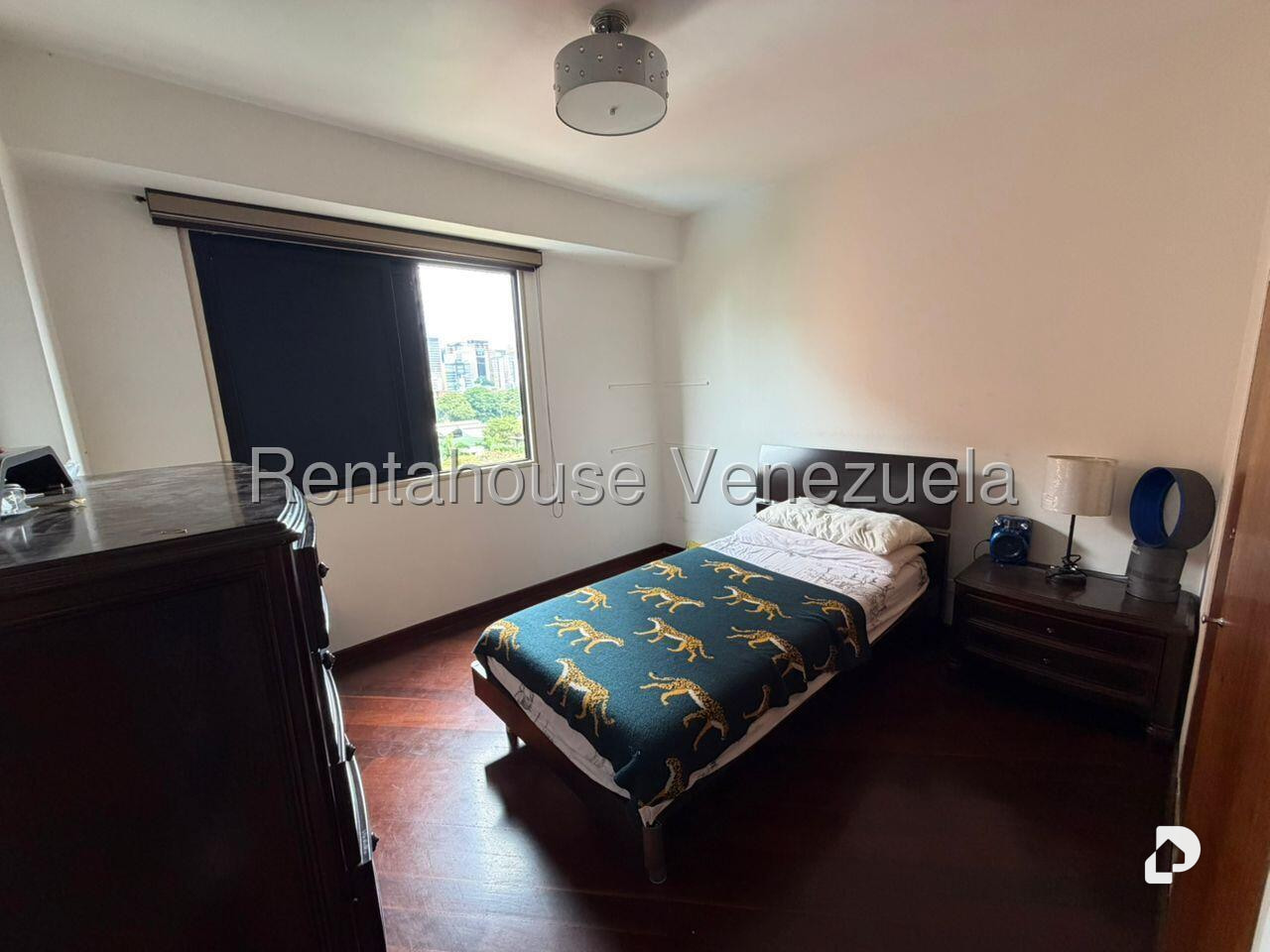 Apartamento en El Rosal, Caracas – 10