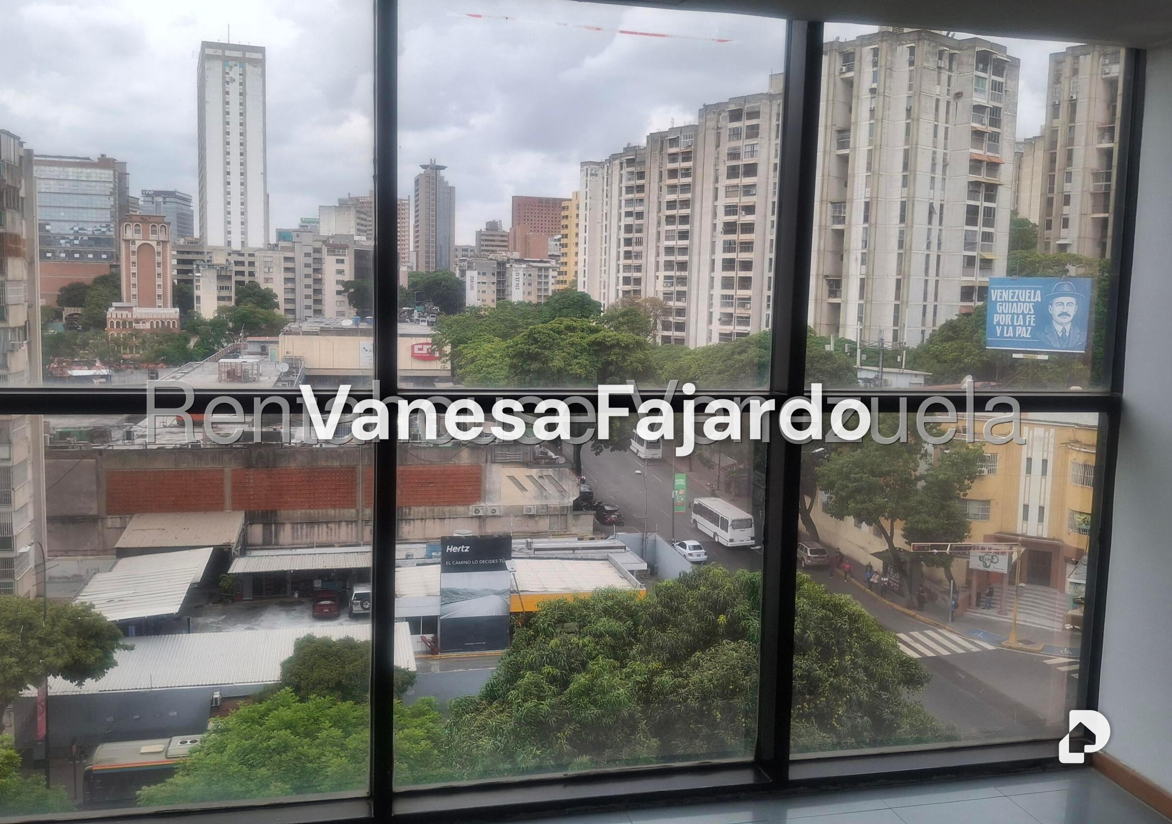 Office in El Bosque, Caracas – 10