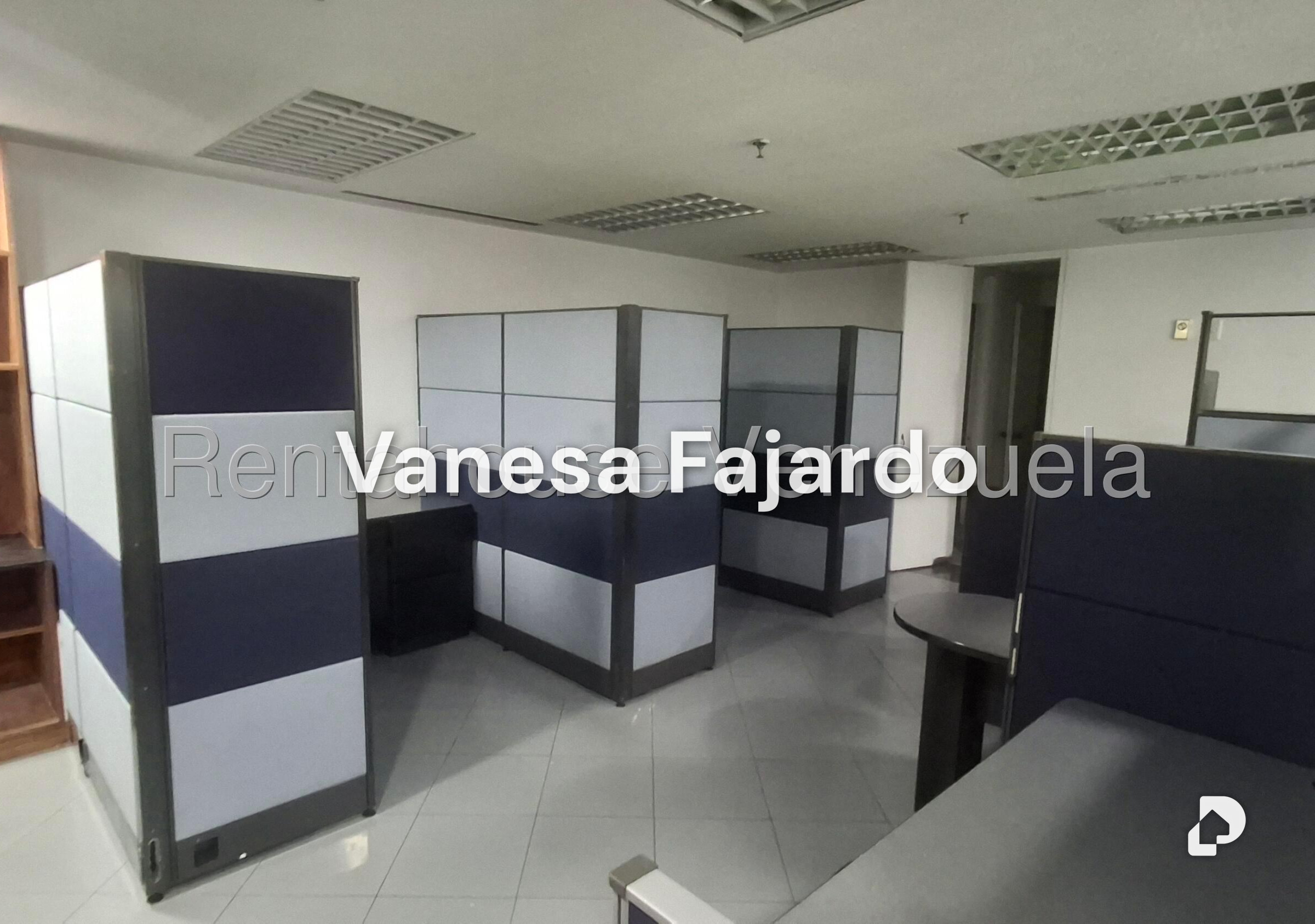 Office in El Bosque, Caracas – 19