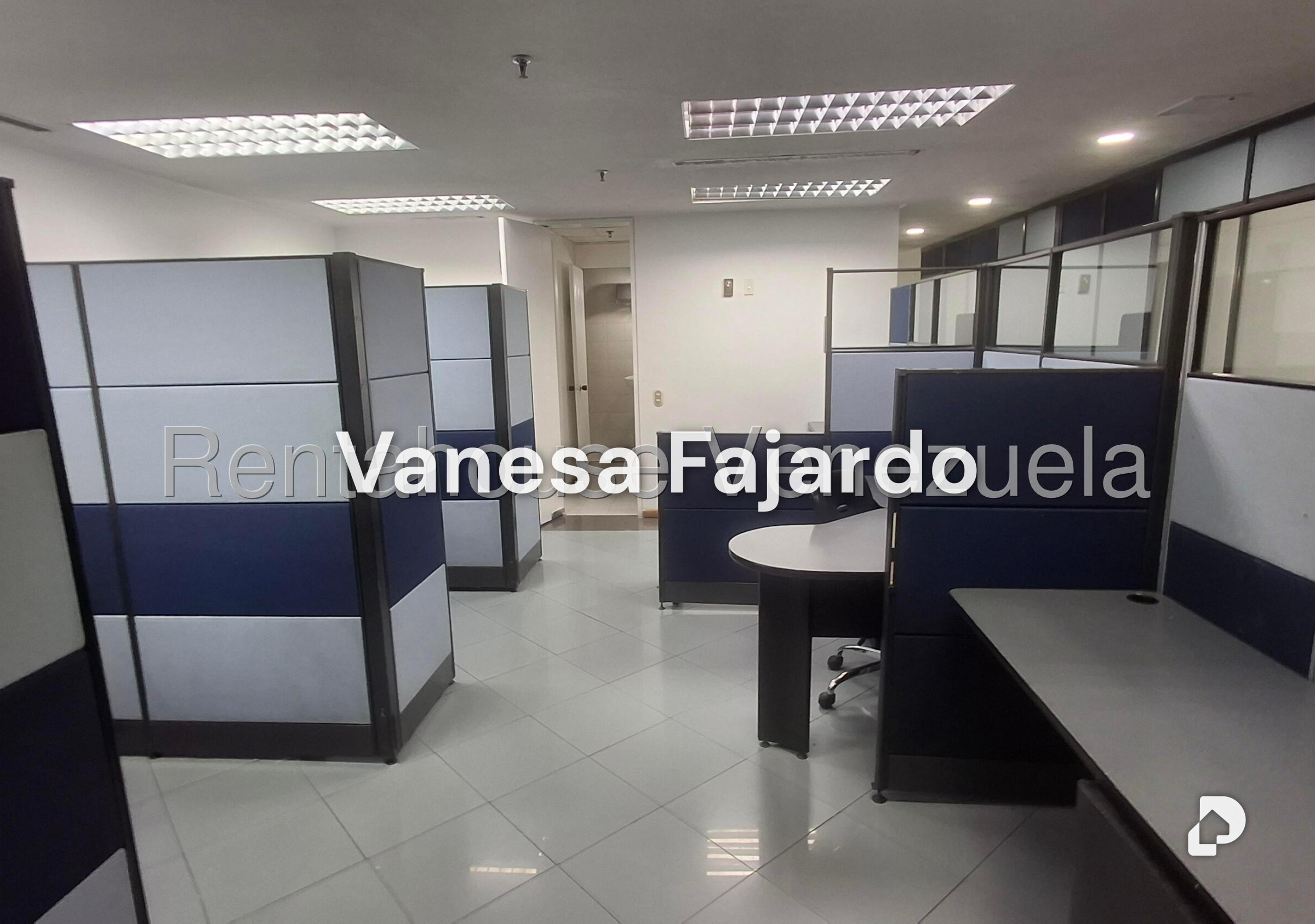 Office in El Bosque, Caracas – 22