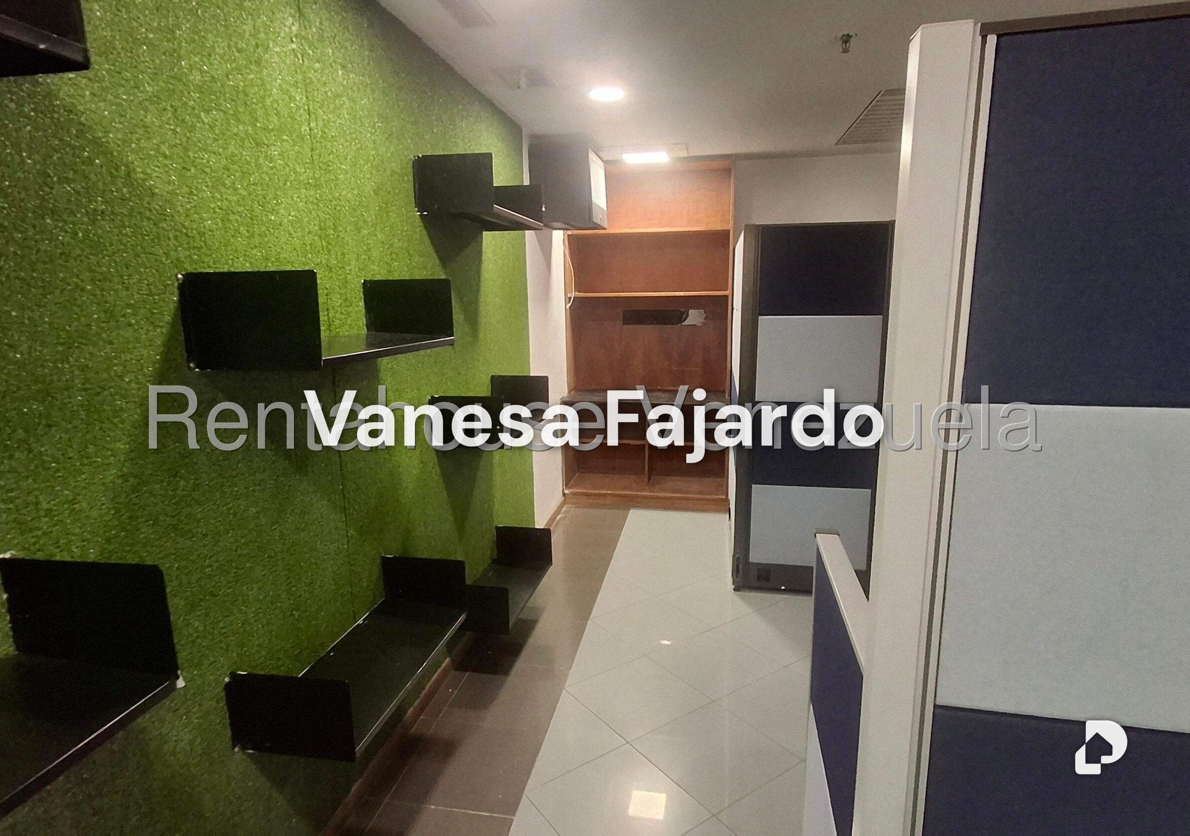 Office in El Bosque, Caracas – 17
