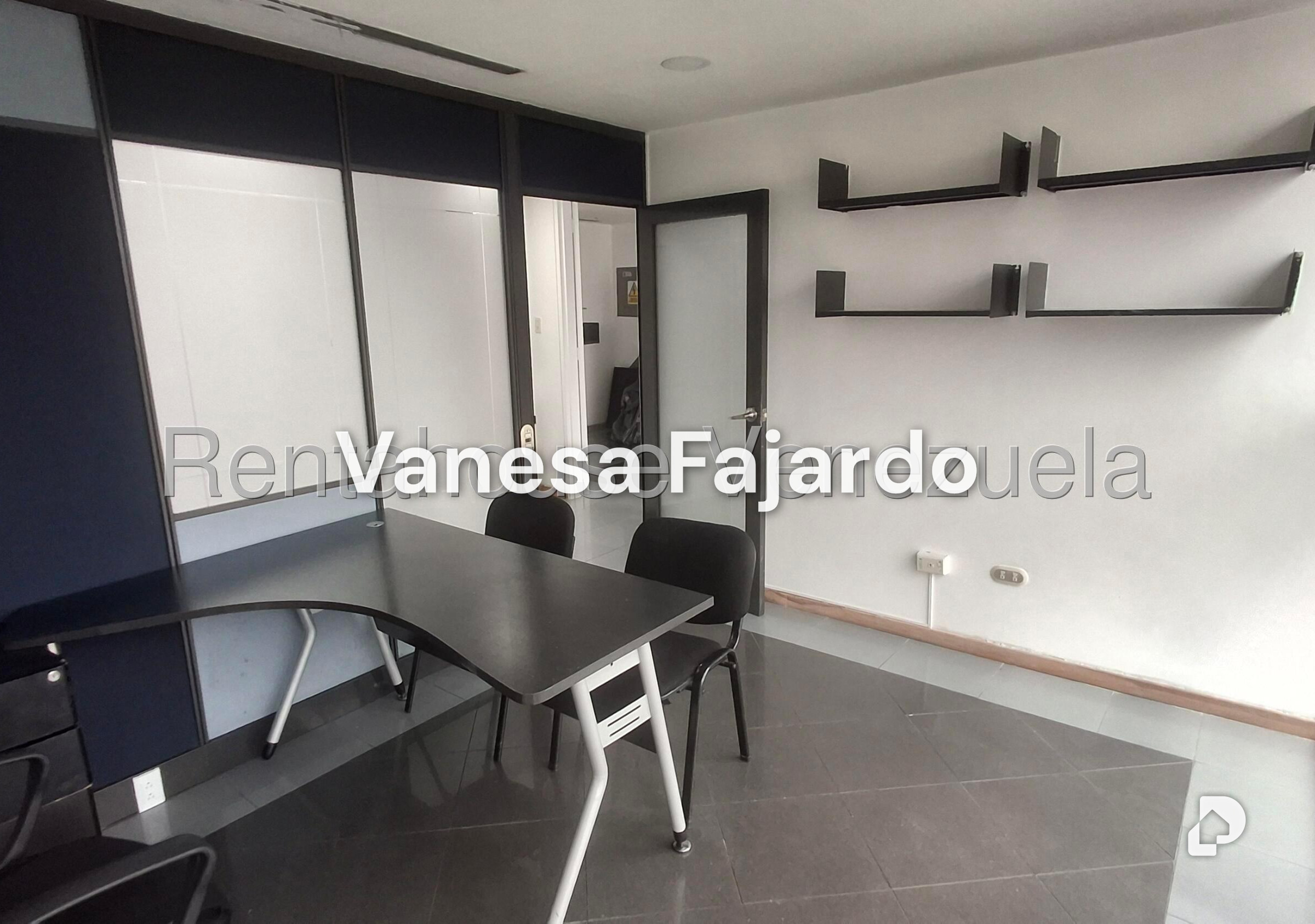 Office in El Bosque, Caracas – 12