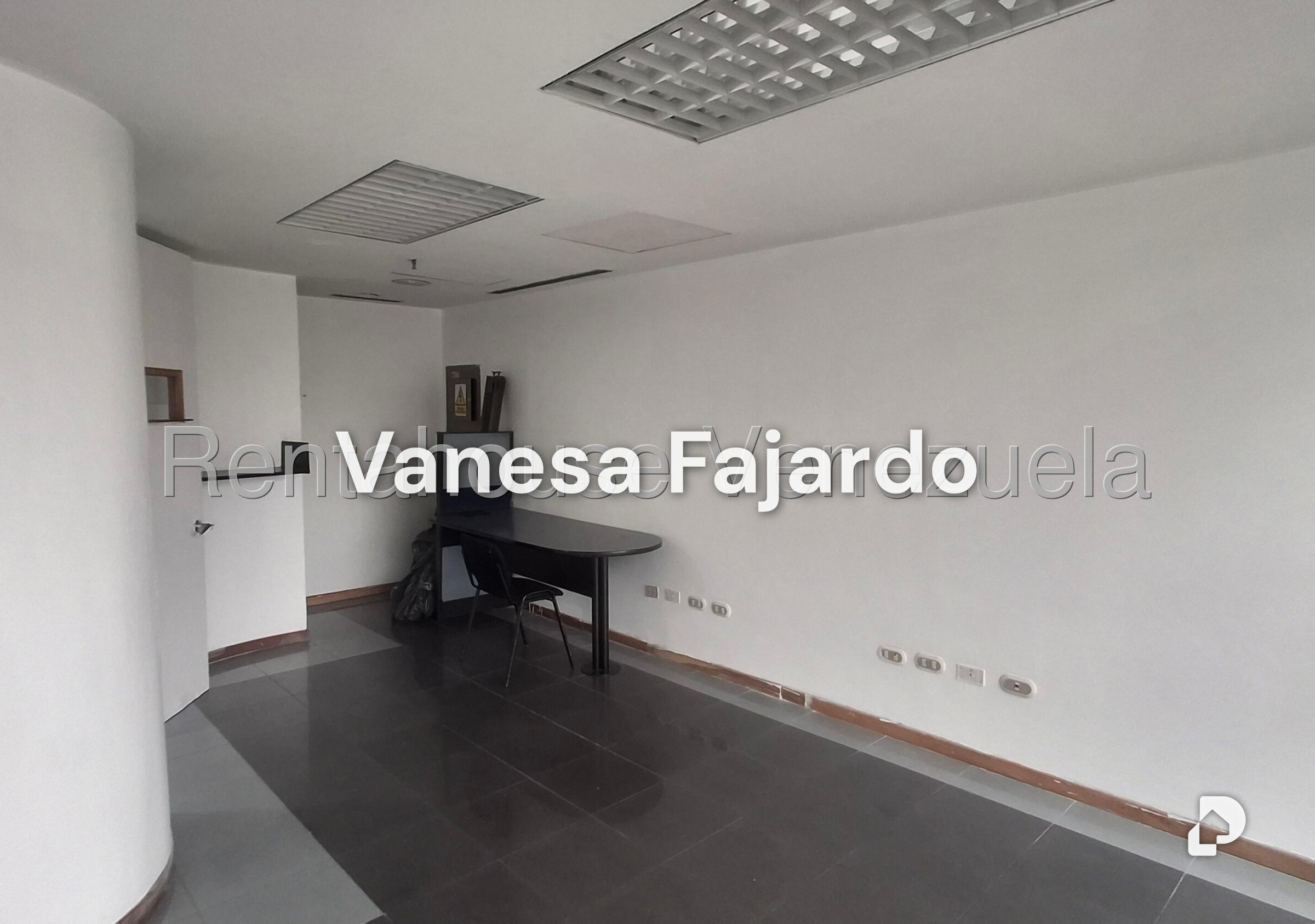Office in El Bosque, Caracas – 8