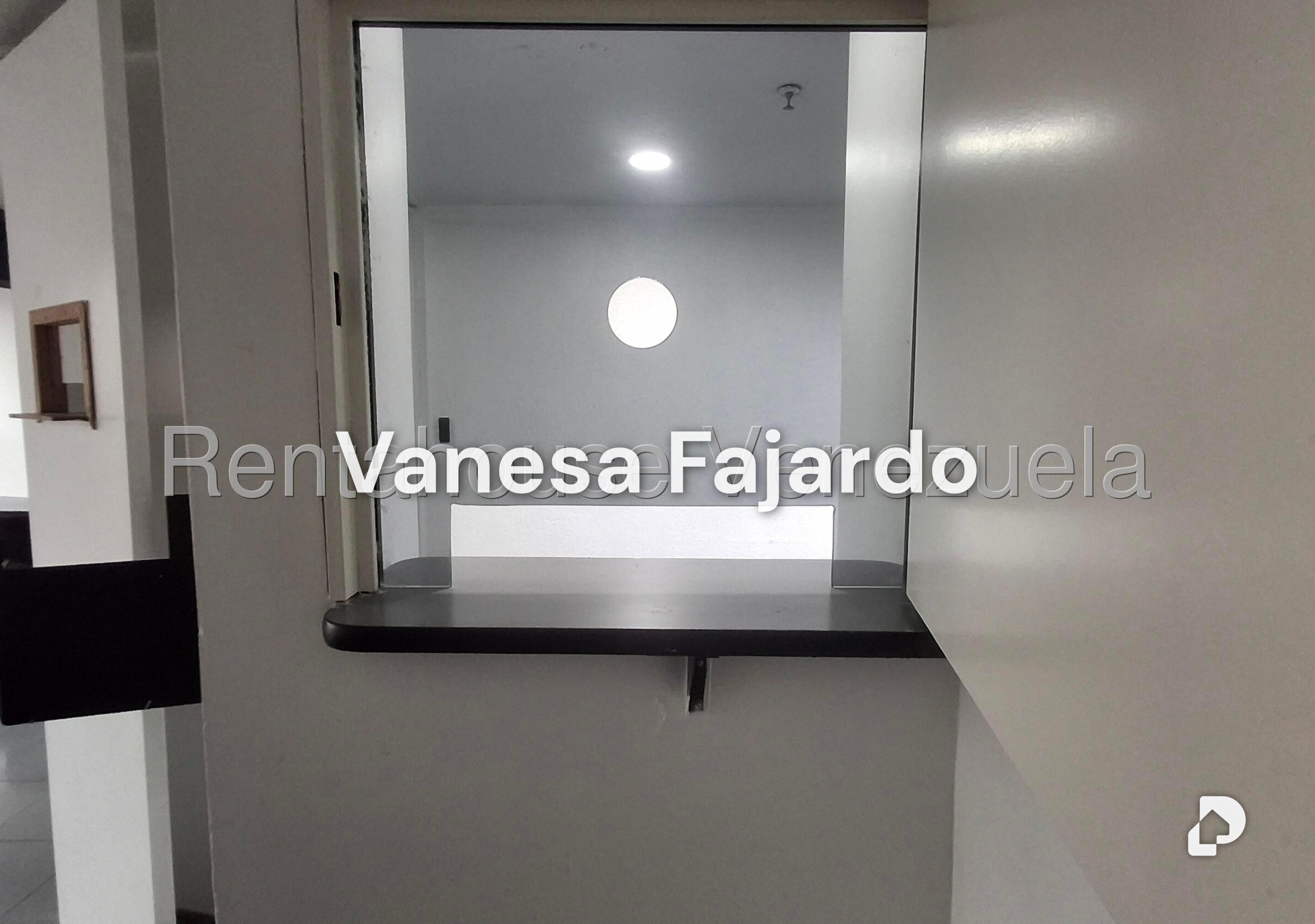 Office in El Bosque, Caracas – 5