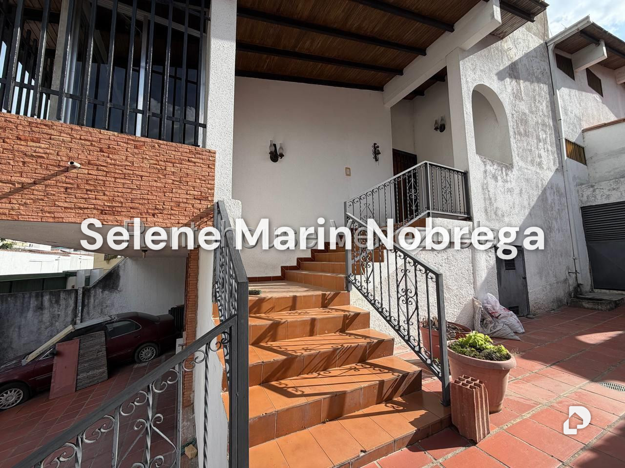 House in Colinas de Bello Monte, Caracas – 2