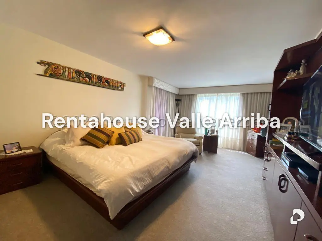 Apartamento en Los Naranjos (del Cafetal), Caracas – 17