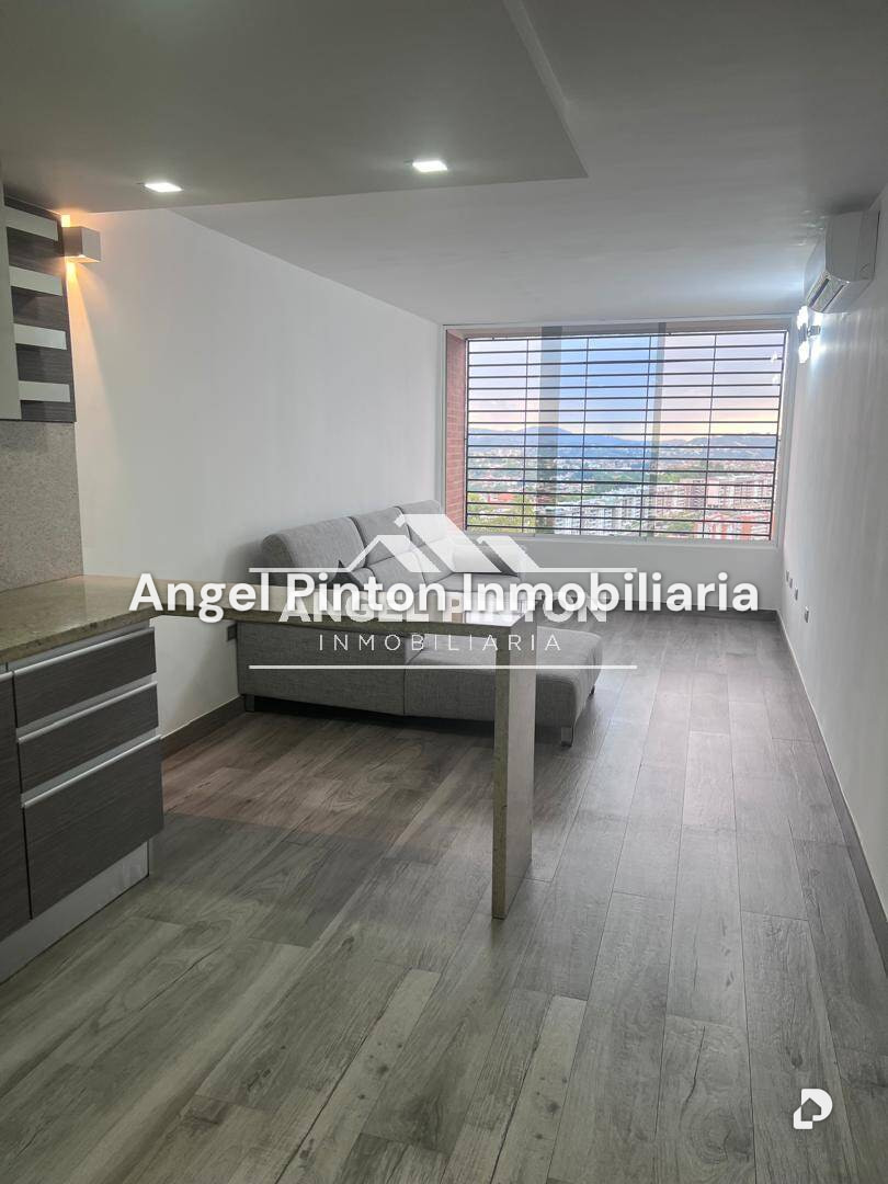 Apartamento en Colinas de La Tahona, Caracas – 1
