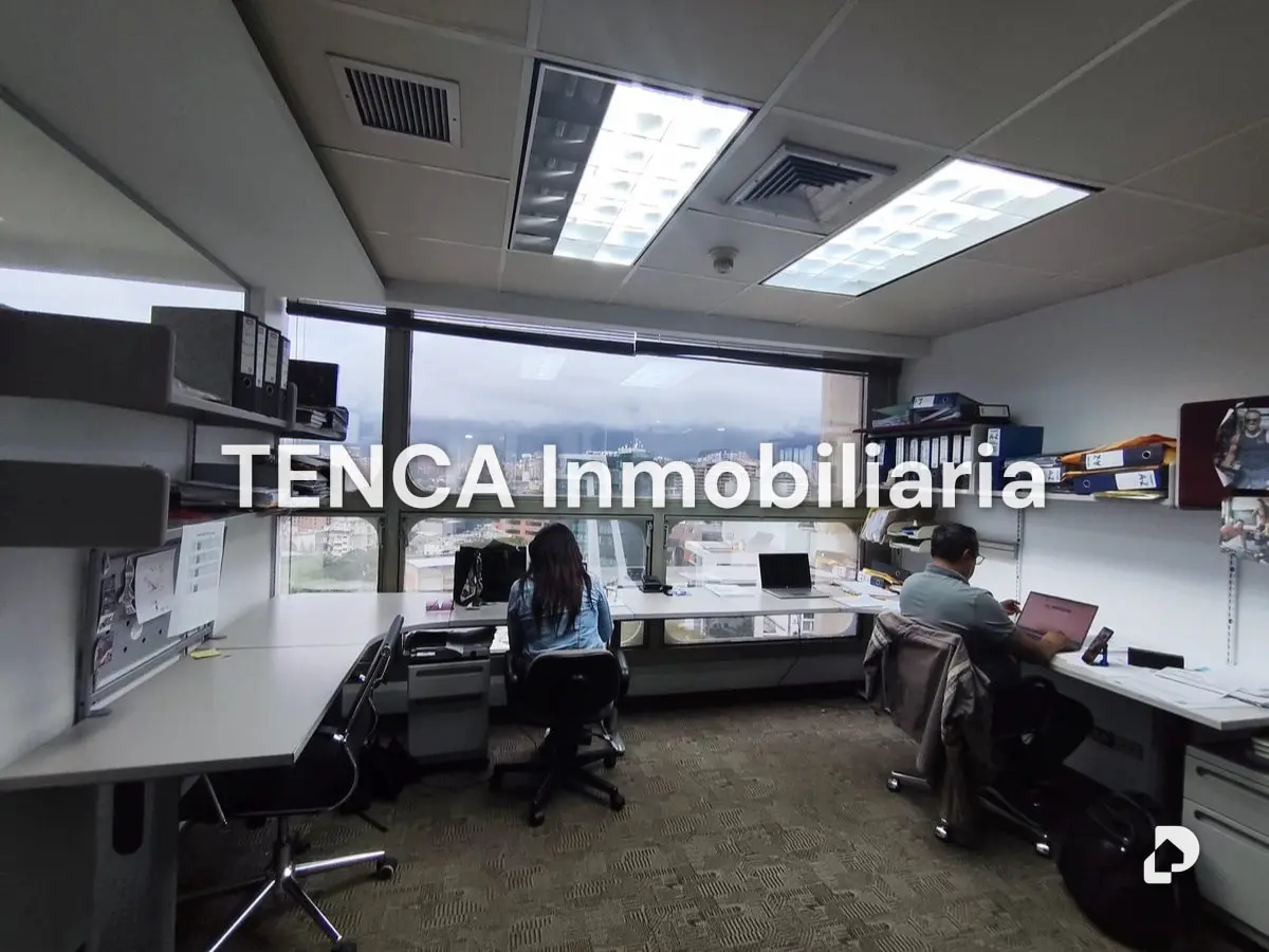 Oficina en Las Mercedes, Caracas – 17