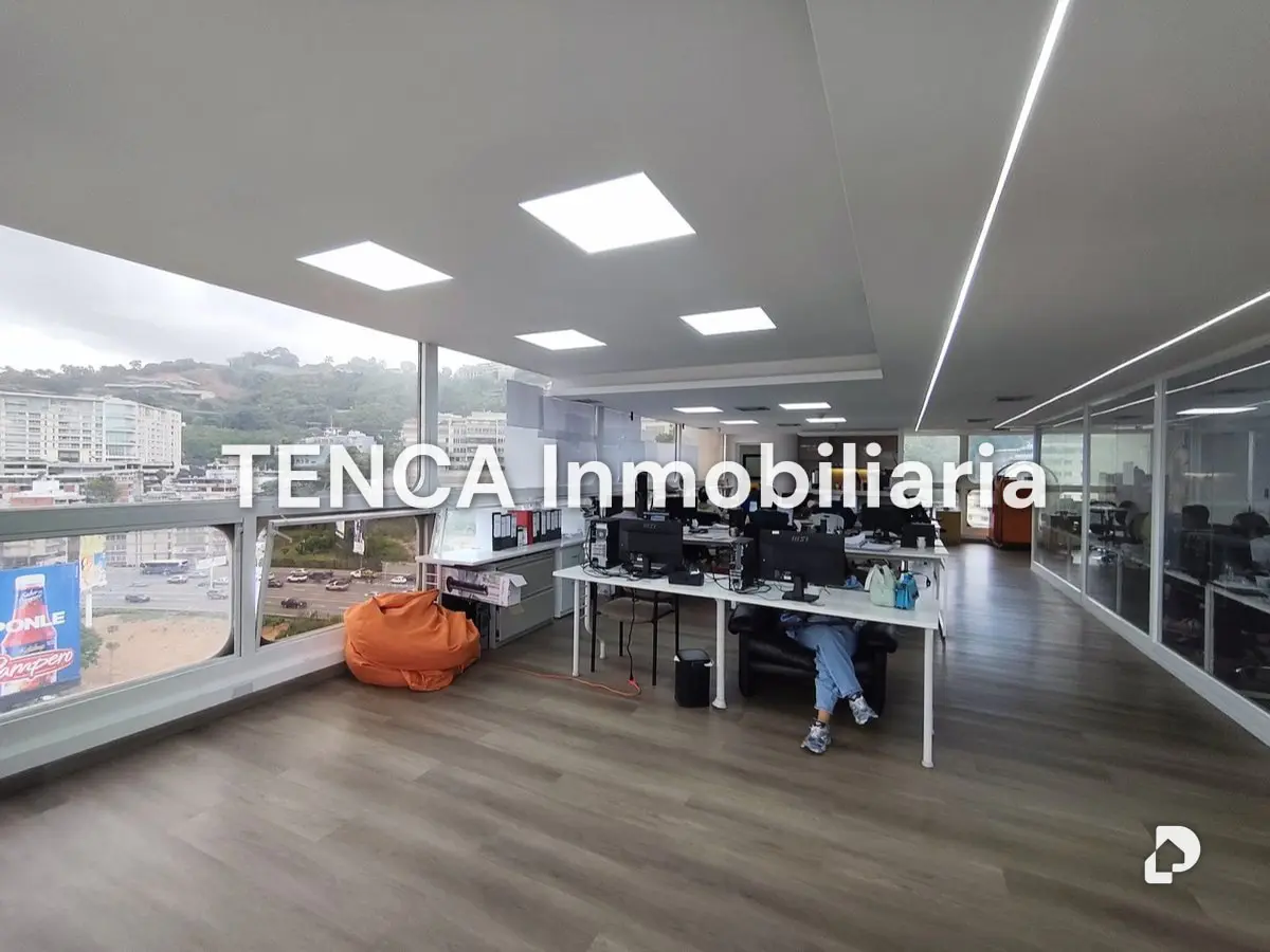 Oficina en Las Mercedes, Caracas – 21